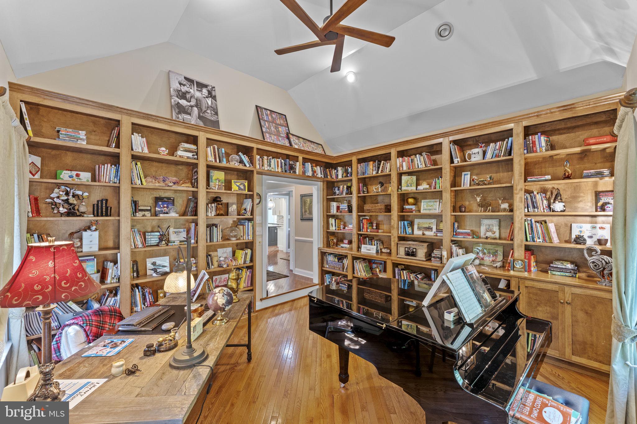 VALLEY FORGE WOODS - Residential