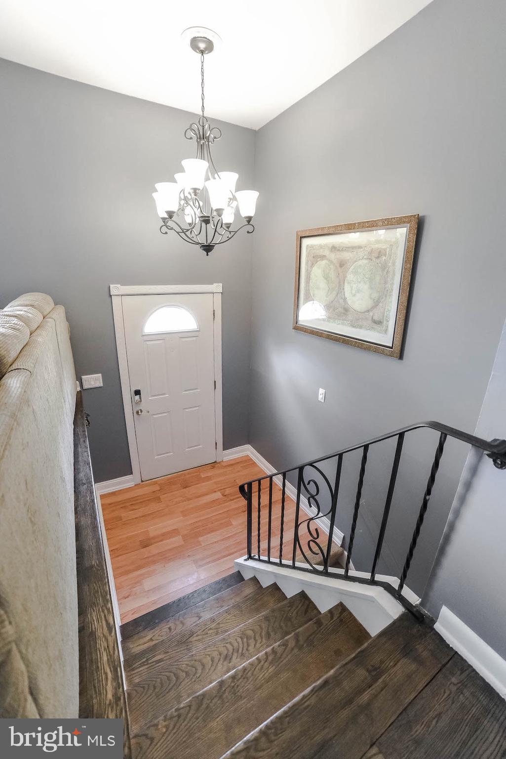 CAPITAL ESTATES - Residential