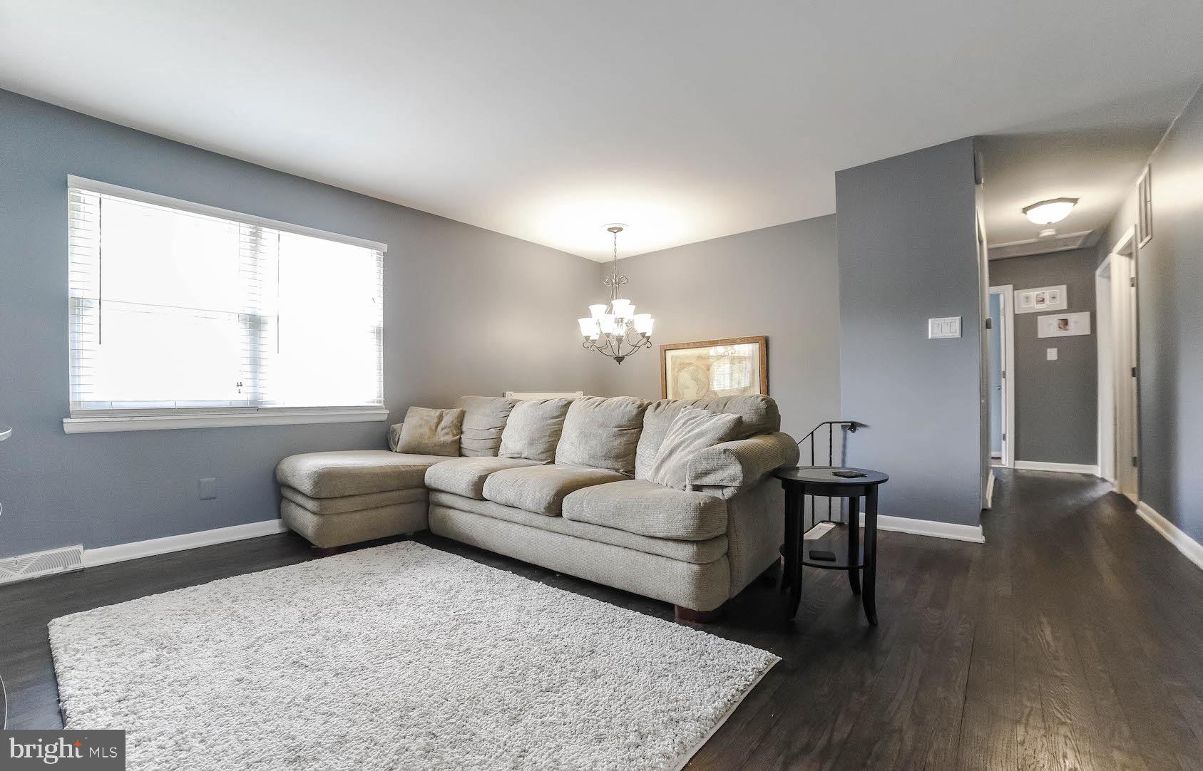 CAPITAL ESTATES - Residential