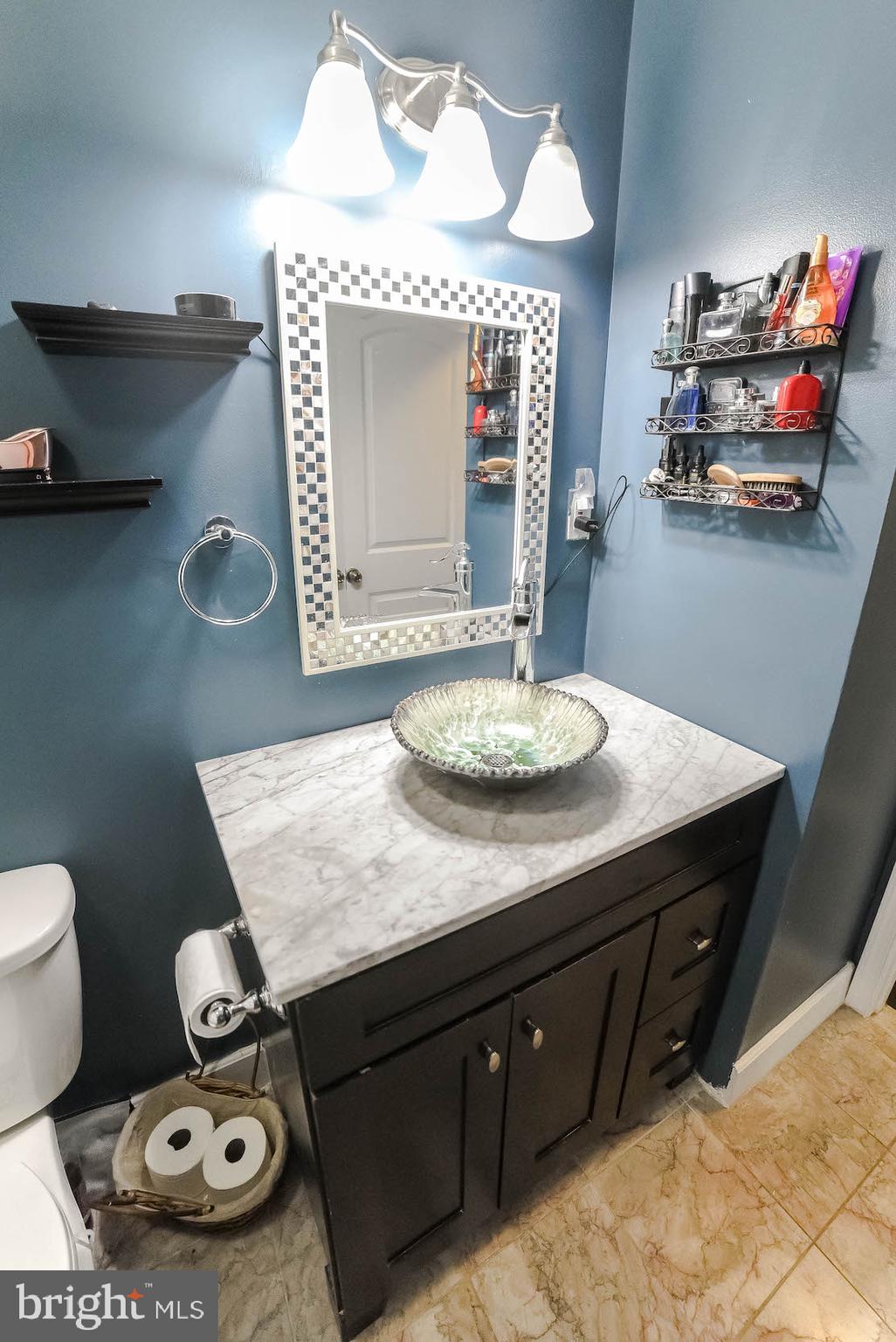 CAPITAL ESTATES - Residential