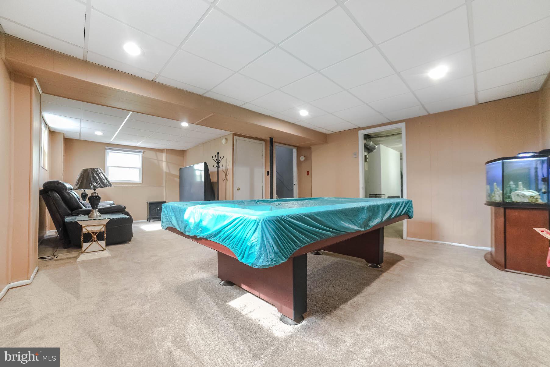 CAPITAL ESTATES - Residential