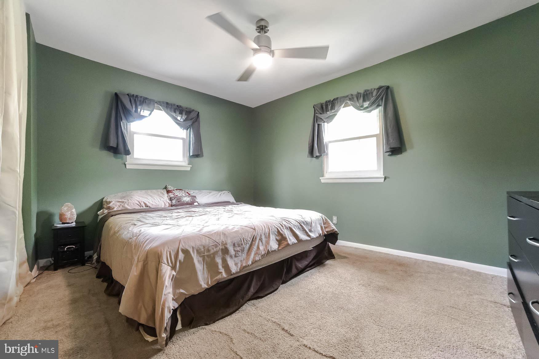 CAPITAL ESTATES - Residential