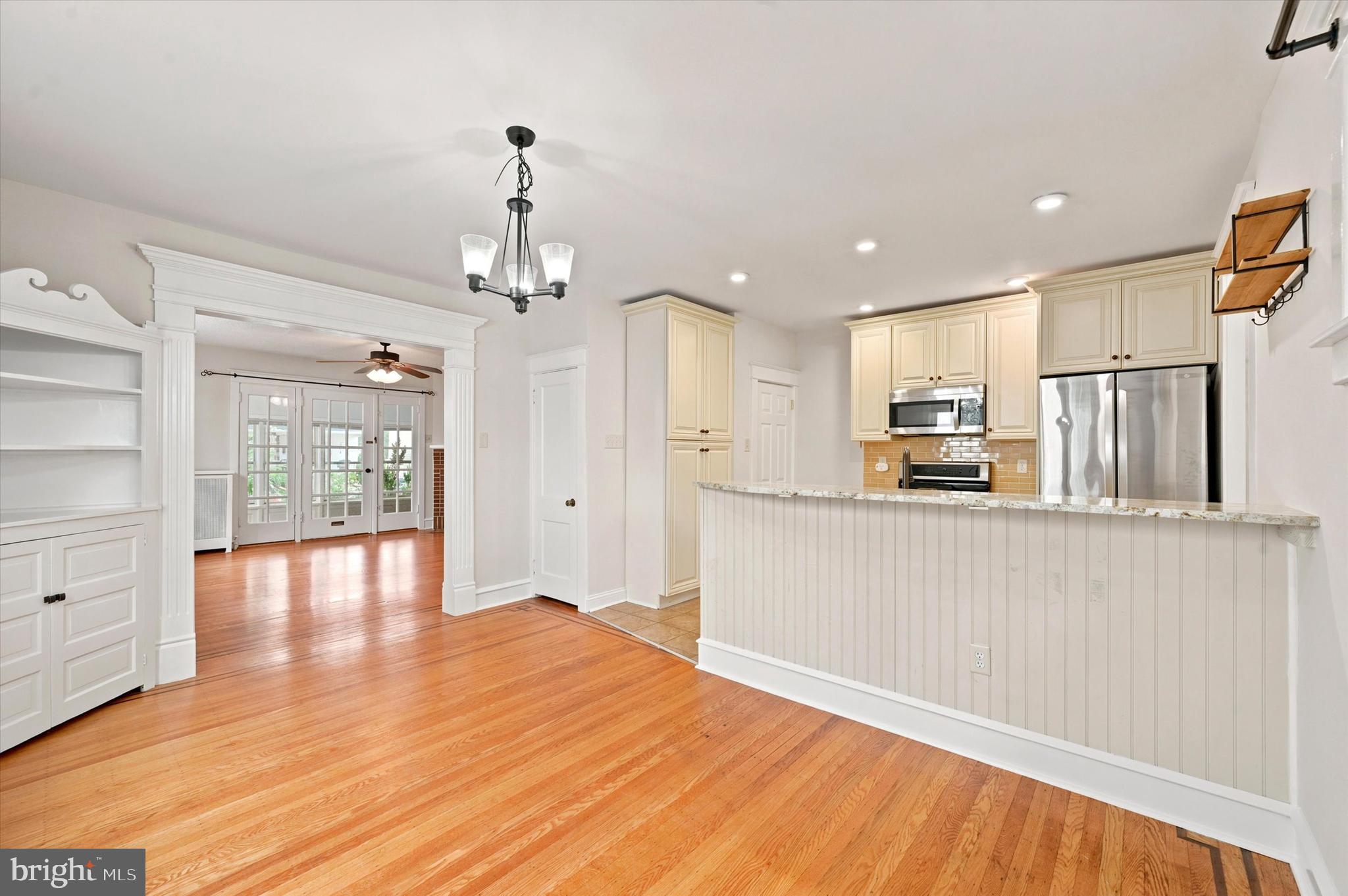 622 COUNTRY CLUB LANE