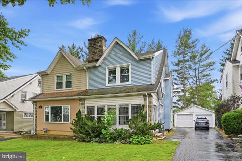Townhouse For Sale - 622 Country Club Lane<br/> HAVERTOWN, PA 19083