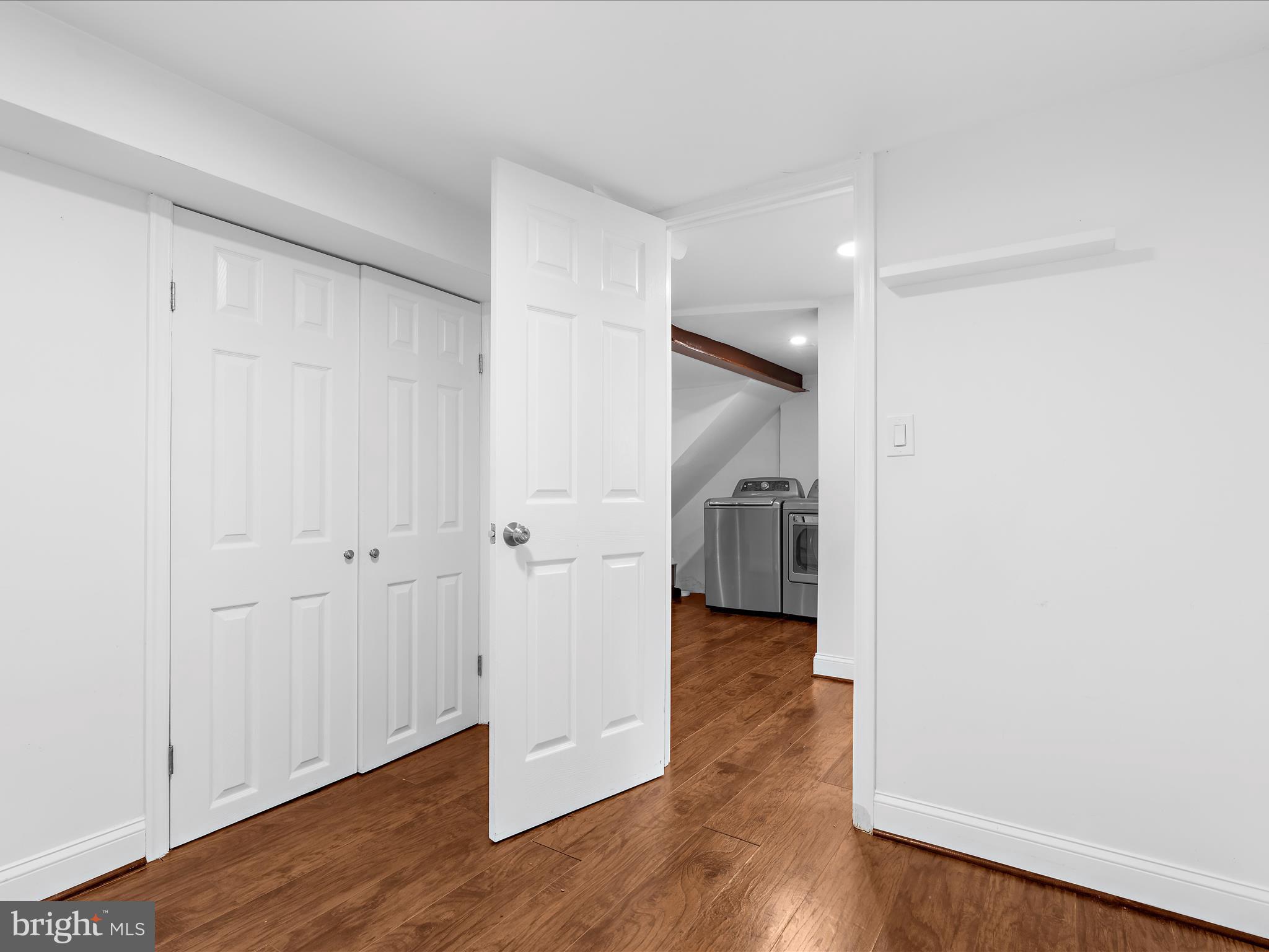 CAROLE HIGHLANDS - Residential