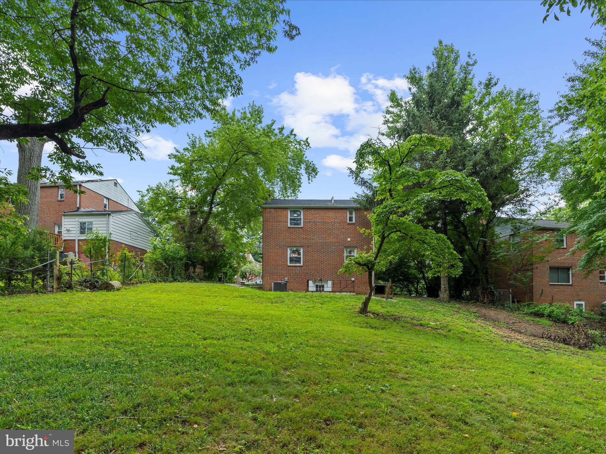 CAROLE HIGHLANDS - Residential