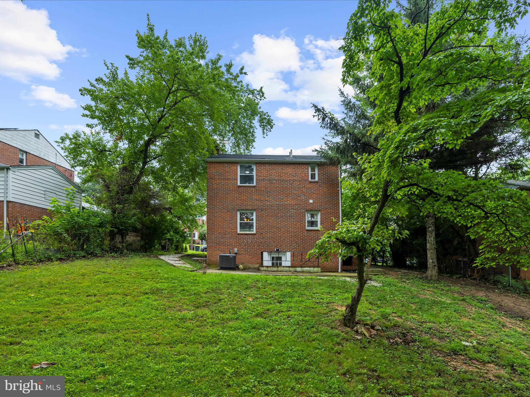 CAROLE HIGHLANDS - Residential