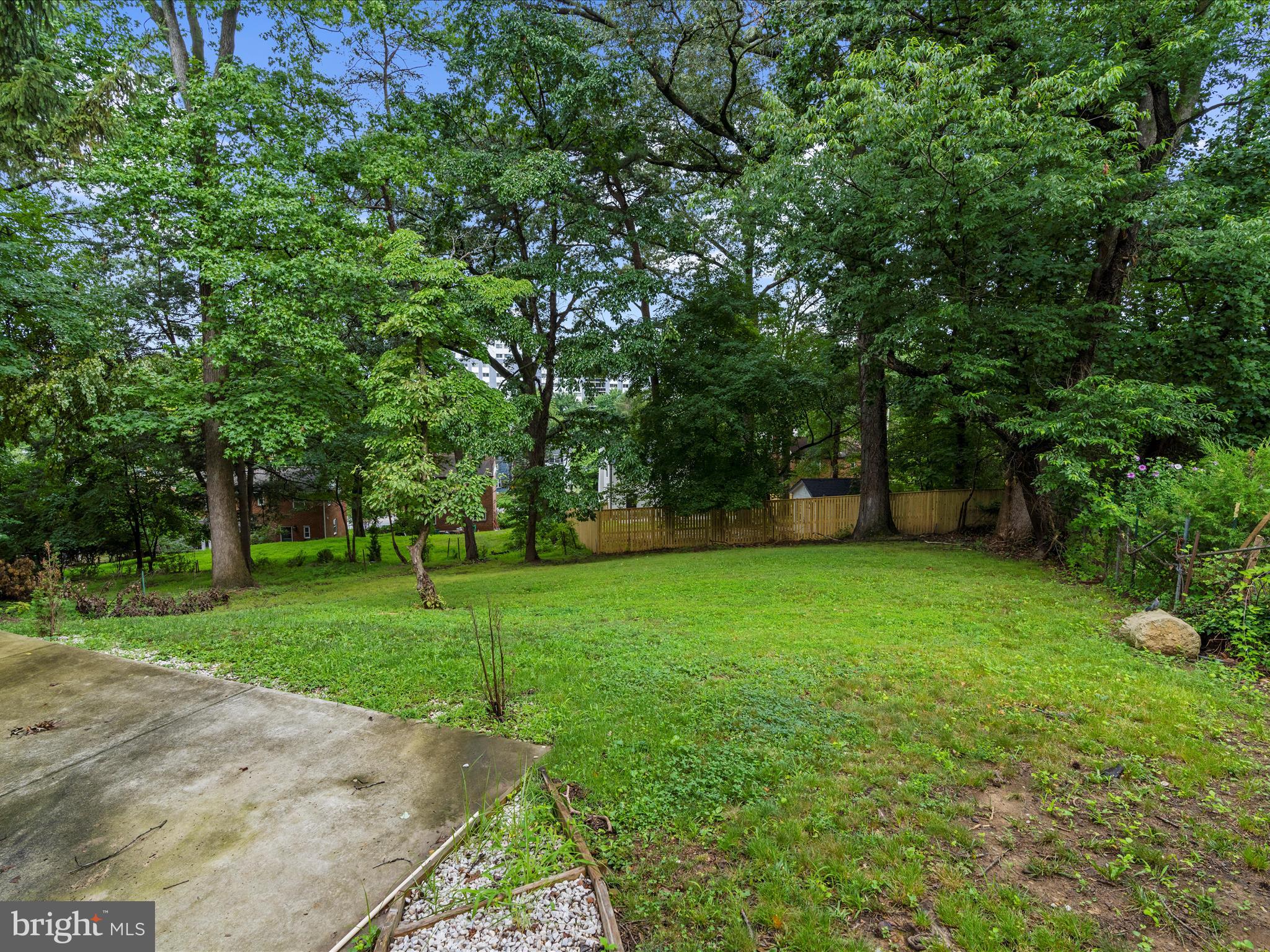 CAROLE HIGHLANDS - Residential