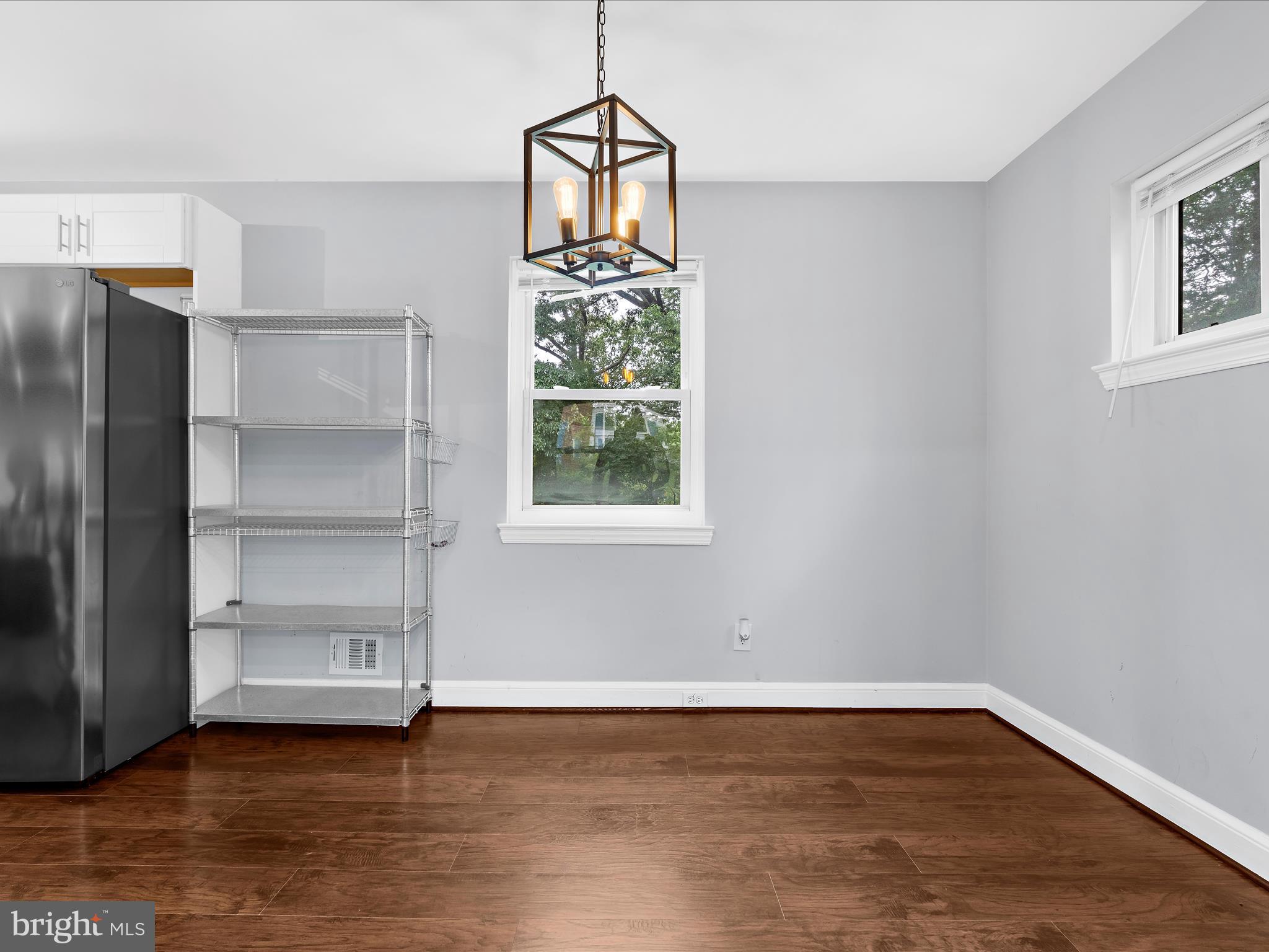 CAROLE HIGHLANDS - Residential