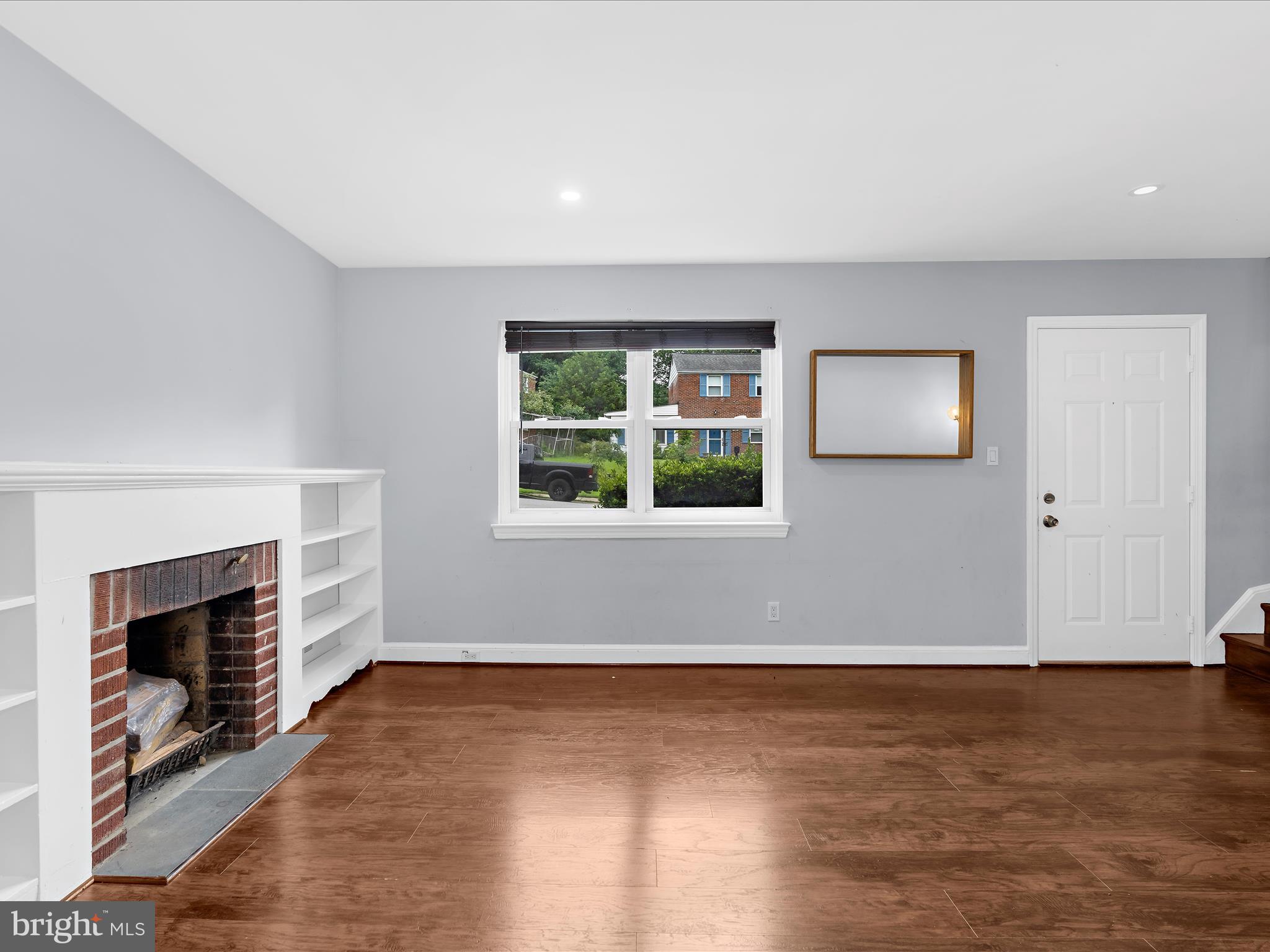 CAROLE HIGHLANDS - Residential