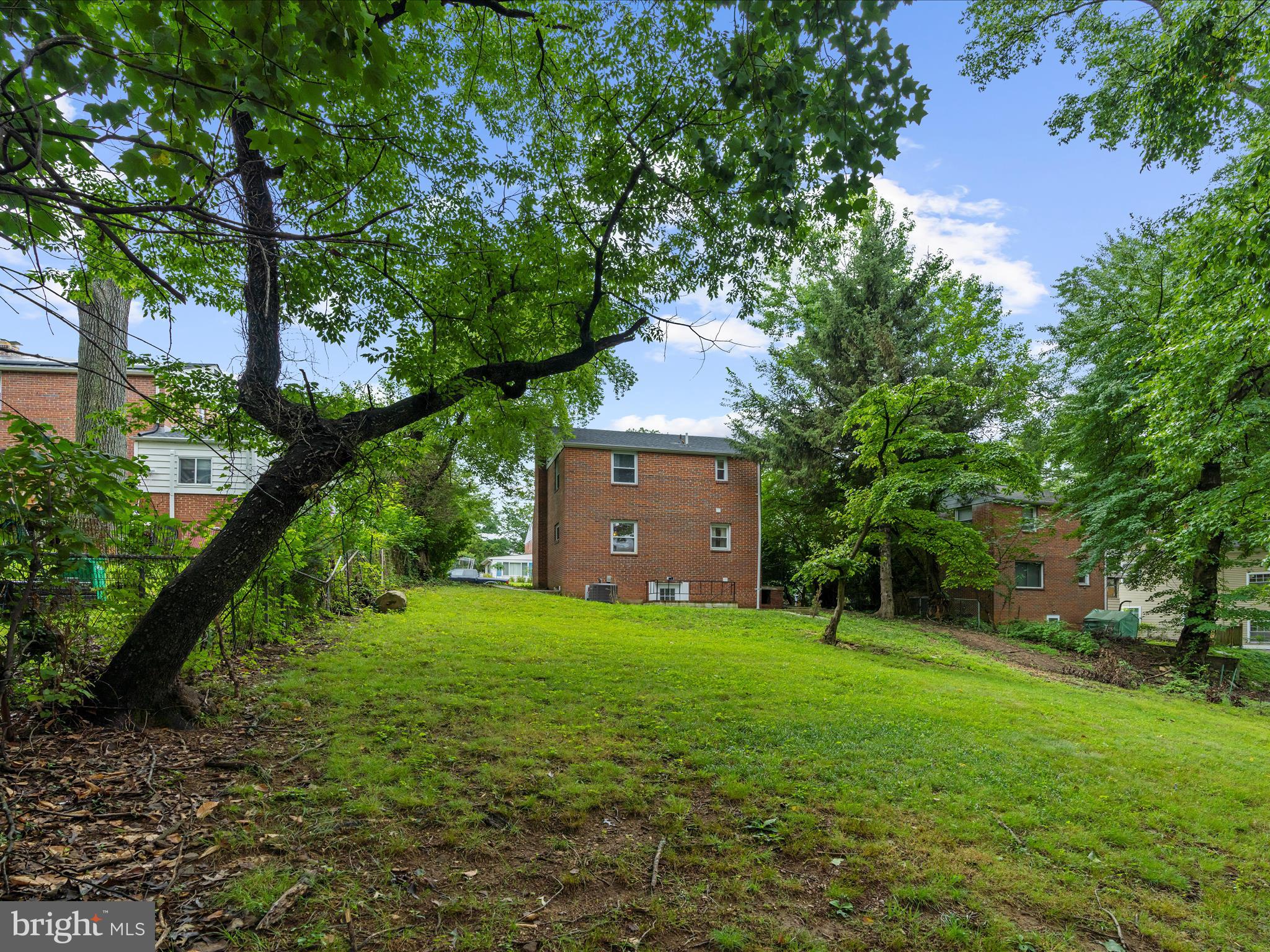 CAROLE HIGHLANDS - Residential