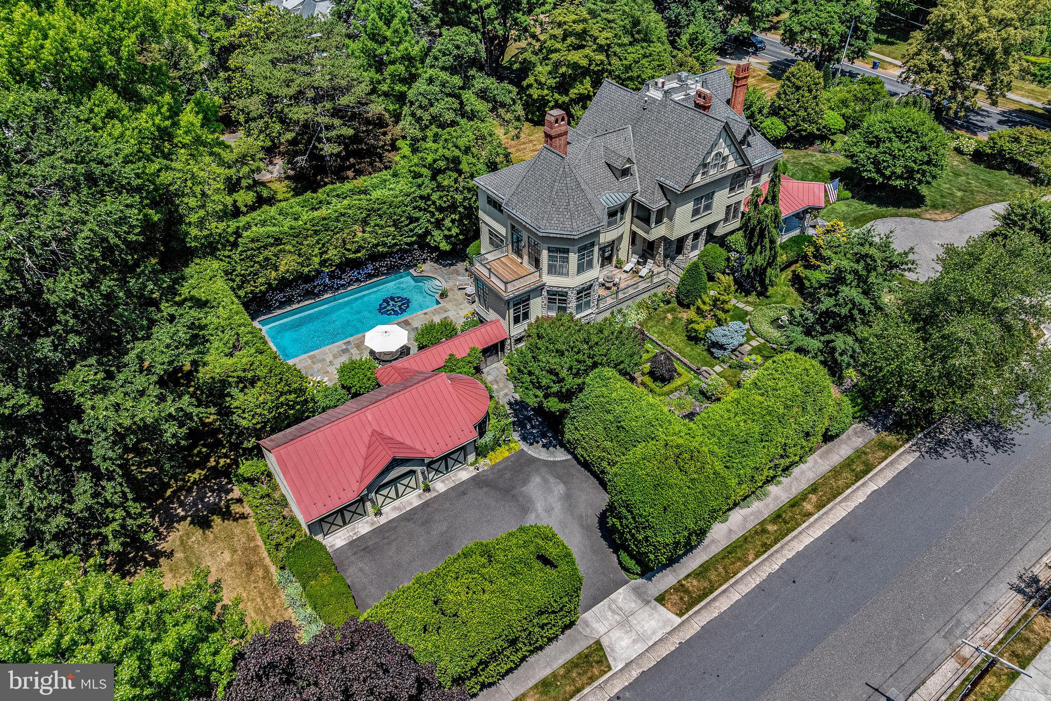 500 CHESTER AVENUE