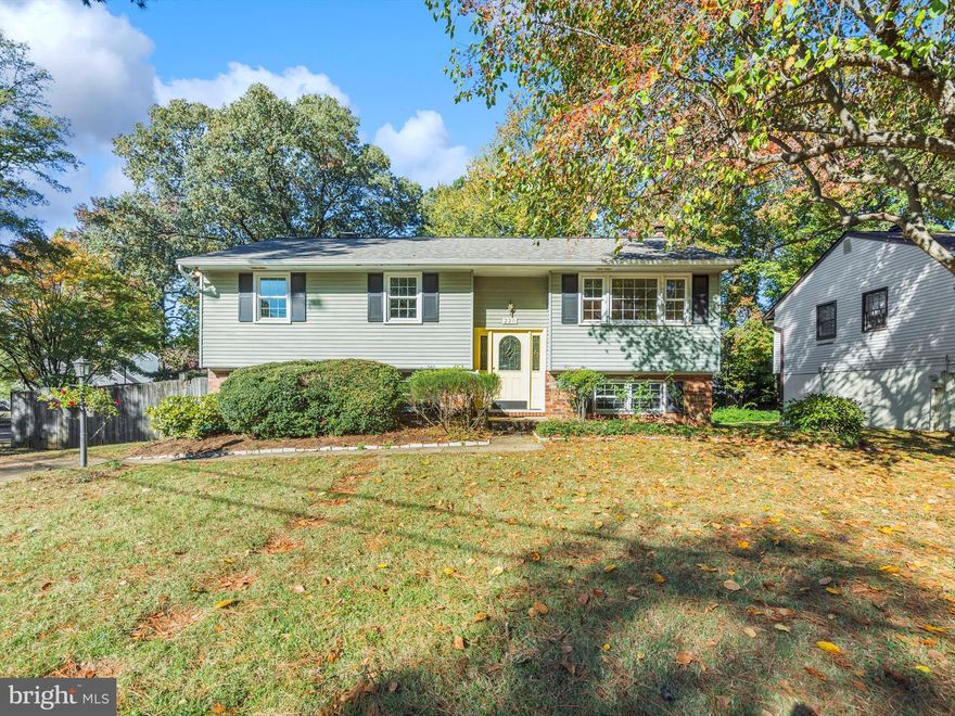 Welcome to this inviting split foyer home in the heart of Annapolis! Situated on a desirable corner lot (.27 acres), this well-maintained property offers comfort, convenience, and classic charm. Originally built in 1976 and lovingly owned since 1982, the home features a fully fenced yard, deck and patio area — perfect for outdoor entertaining and everyday relaxation.
Inside, you’ll find 4 bedrooms and 2 full baths. Enjoy the warmth of hardwood floors and replacement windows, while the lower level has a family room, laundry area, and sump pump for peace of mind.
The roof is approximately 3 years old, and the kitchen includes stainless steel appliances for a modern touch. With your final touches and timeless appeal, this home offers a wonderful opportunity to enjoy Annapolis living — just minutes from shopping, dining, and commuter routes.