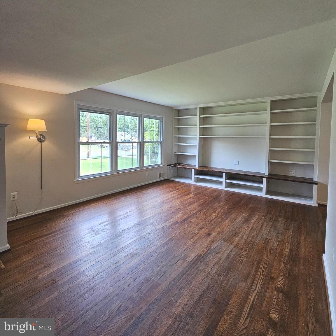 8533 PEPPERDINE DRIVE