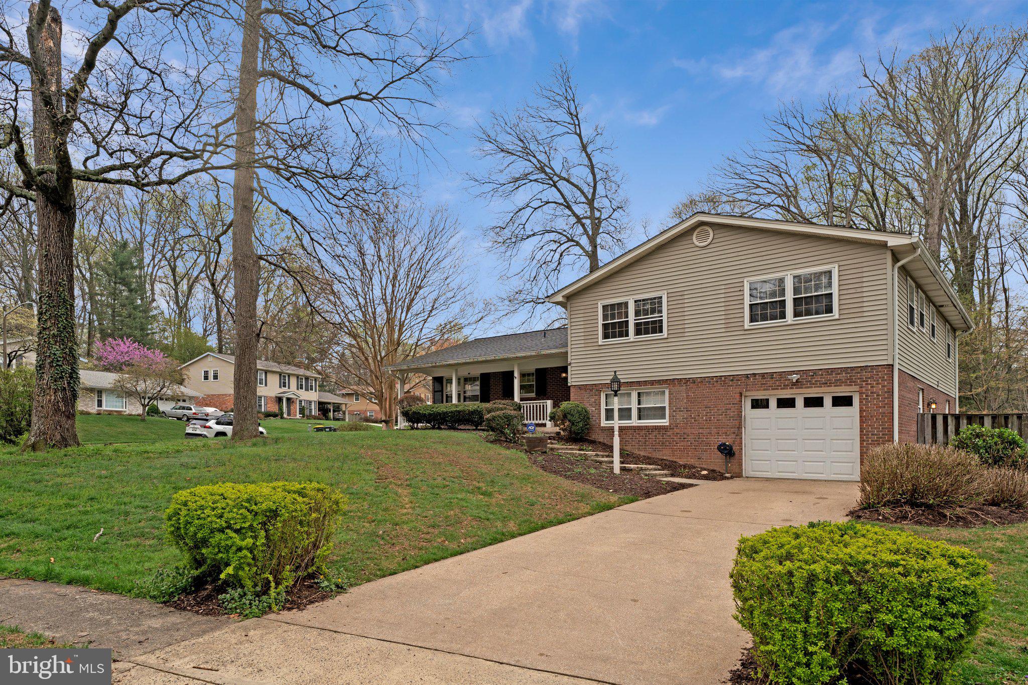 5201 GRINNELL STREET