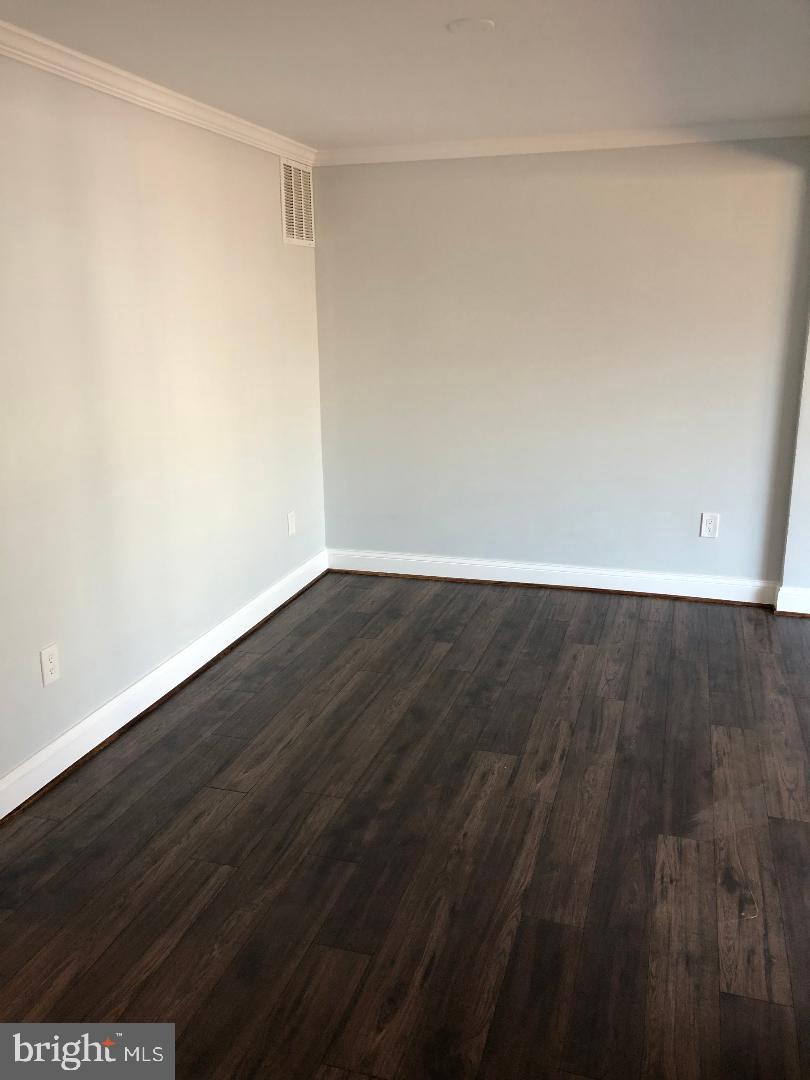 GREENWICH HILL - Residential