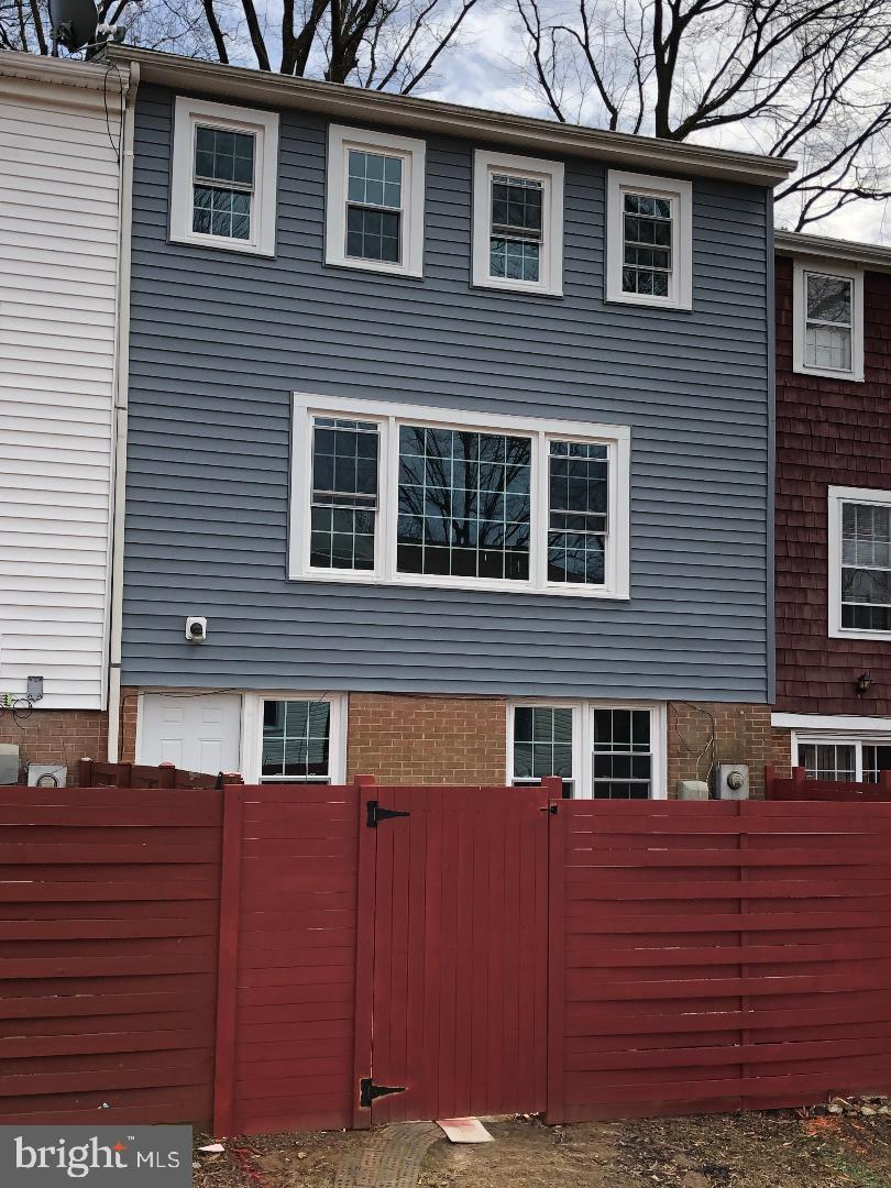 GREENWICH HILL - Residential