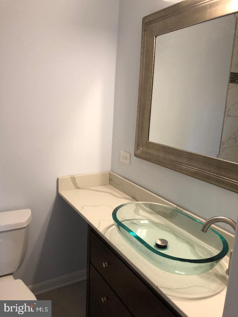 GREENWICH HILL - Residential