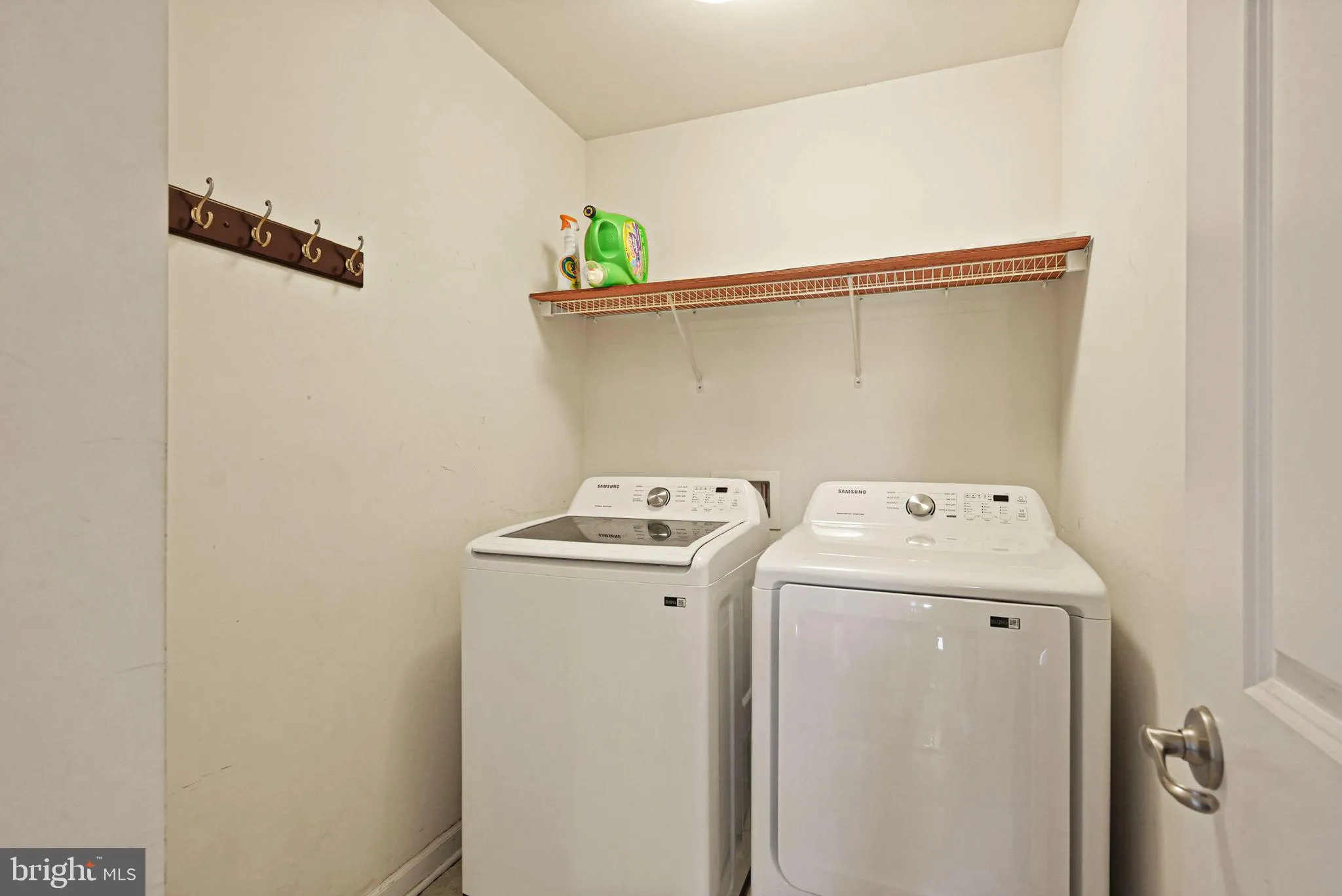 Culpeper, Virginia 22701, United States, 4 Bedrooms Bedrooms, ,4 BathroomsBathrooms,Residential,Coming Soon,188709