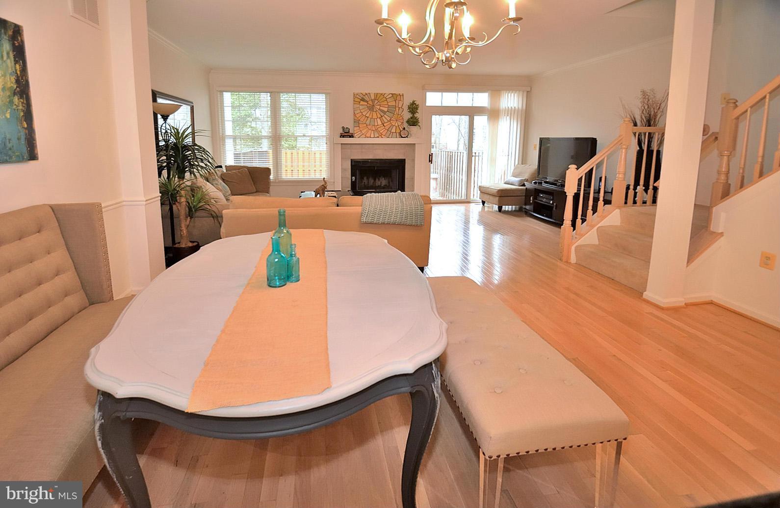 RESTON - Residential