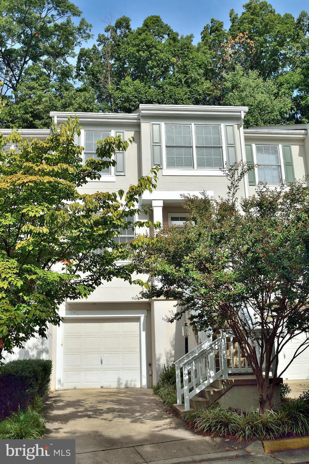 RESTON - Residential