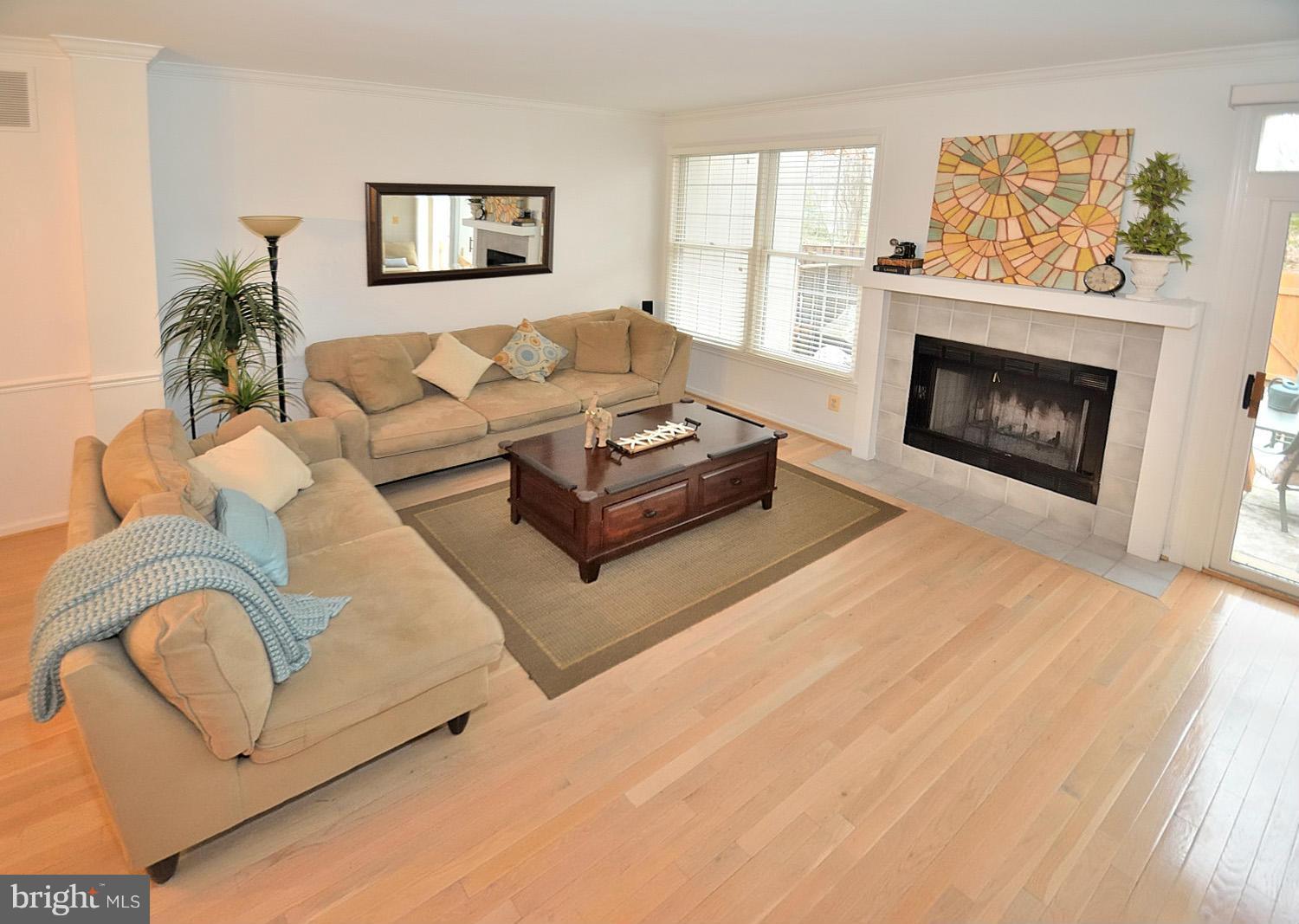 RESTON - Residential