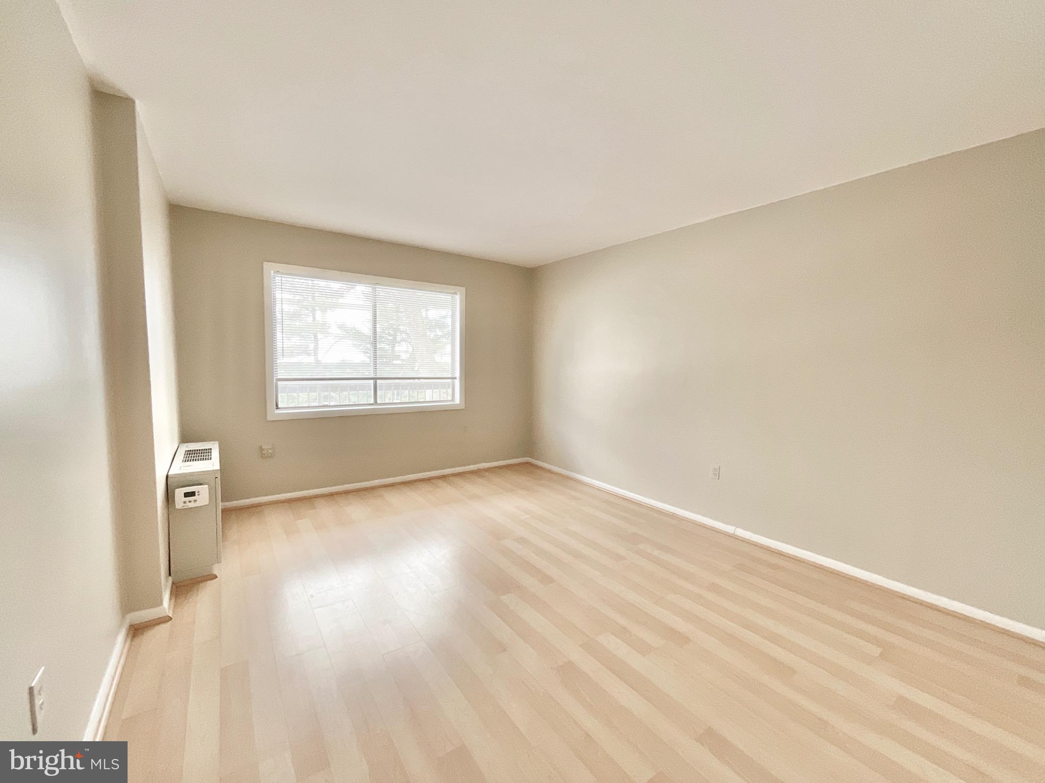 WEST SPRING - Residential