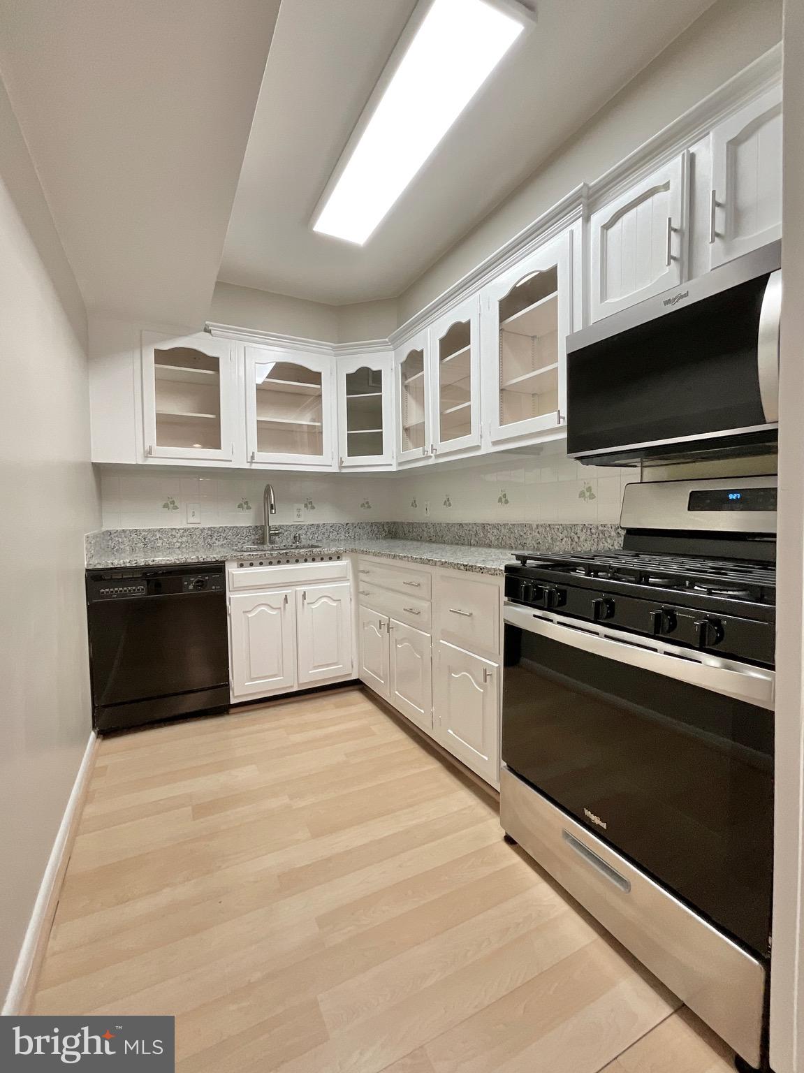 WEST SPRING - Residential