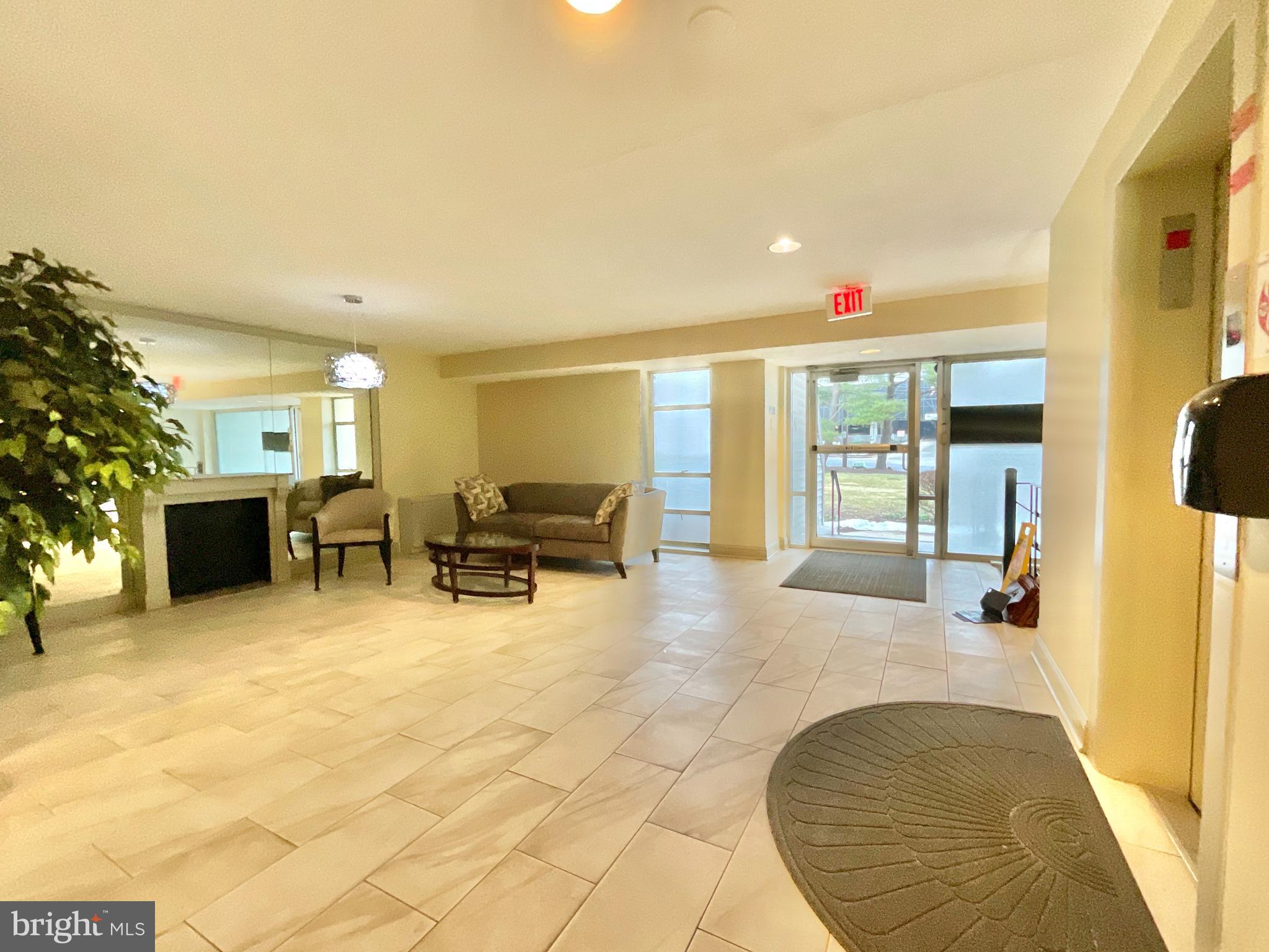 WEST SPRING - Residential