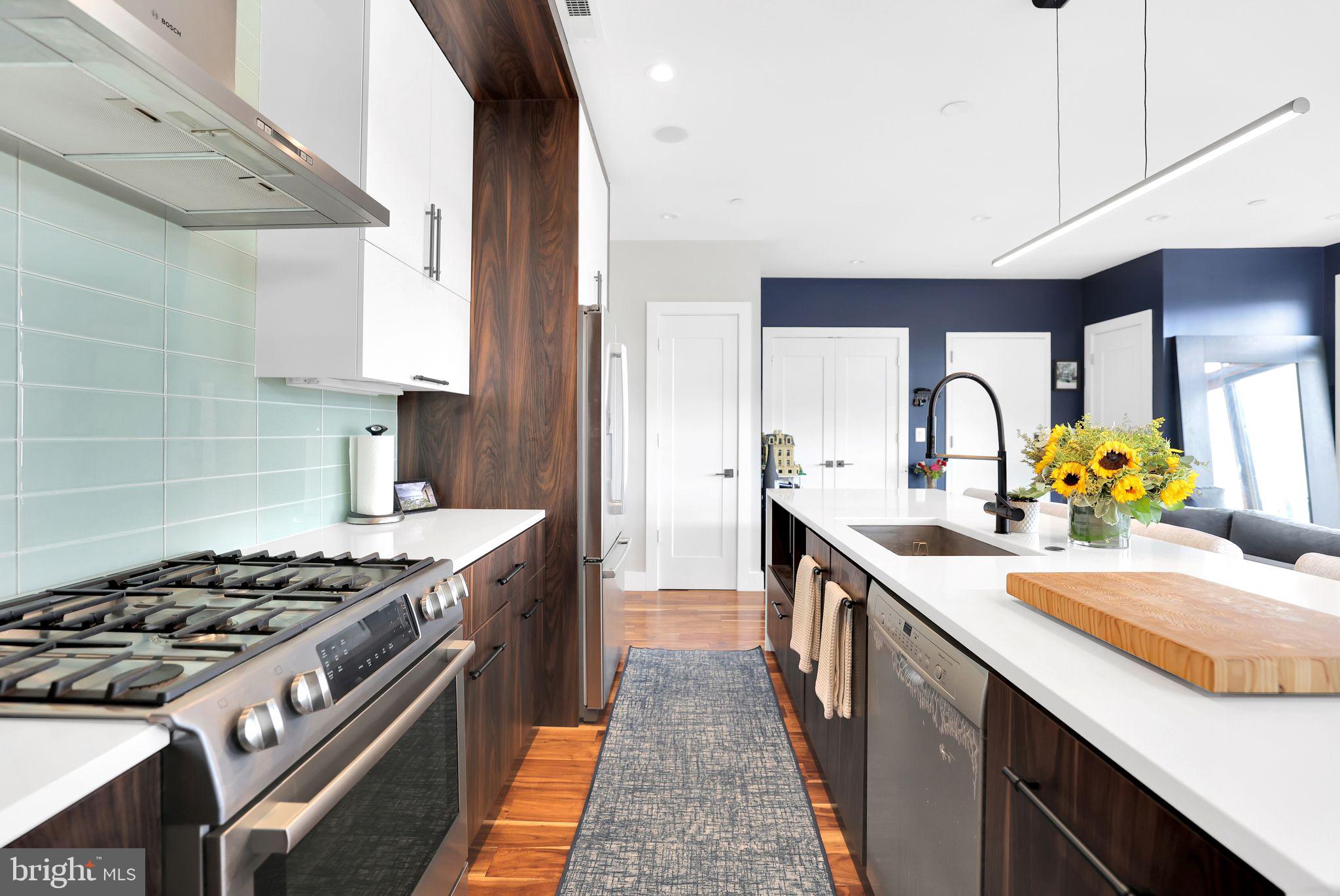 1337 K STREET SE PH-3