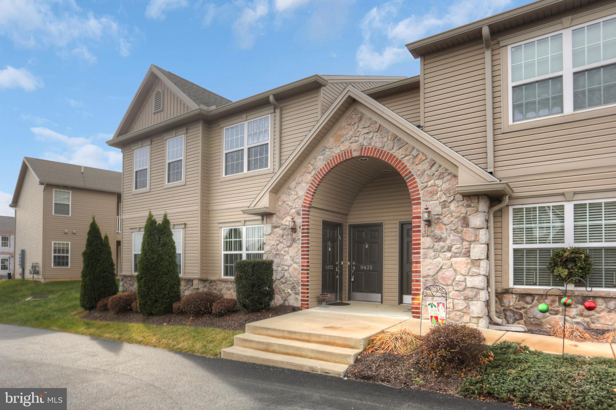 SUMMIT VIEW - Residential
