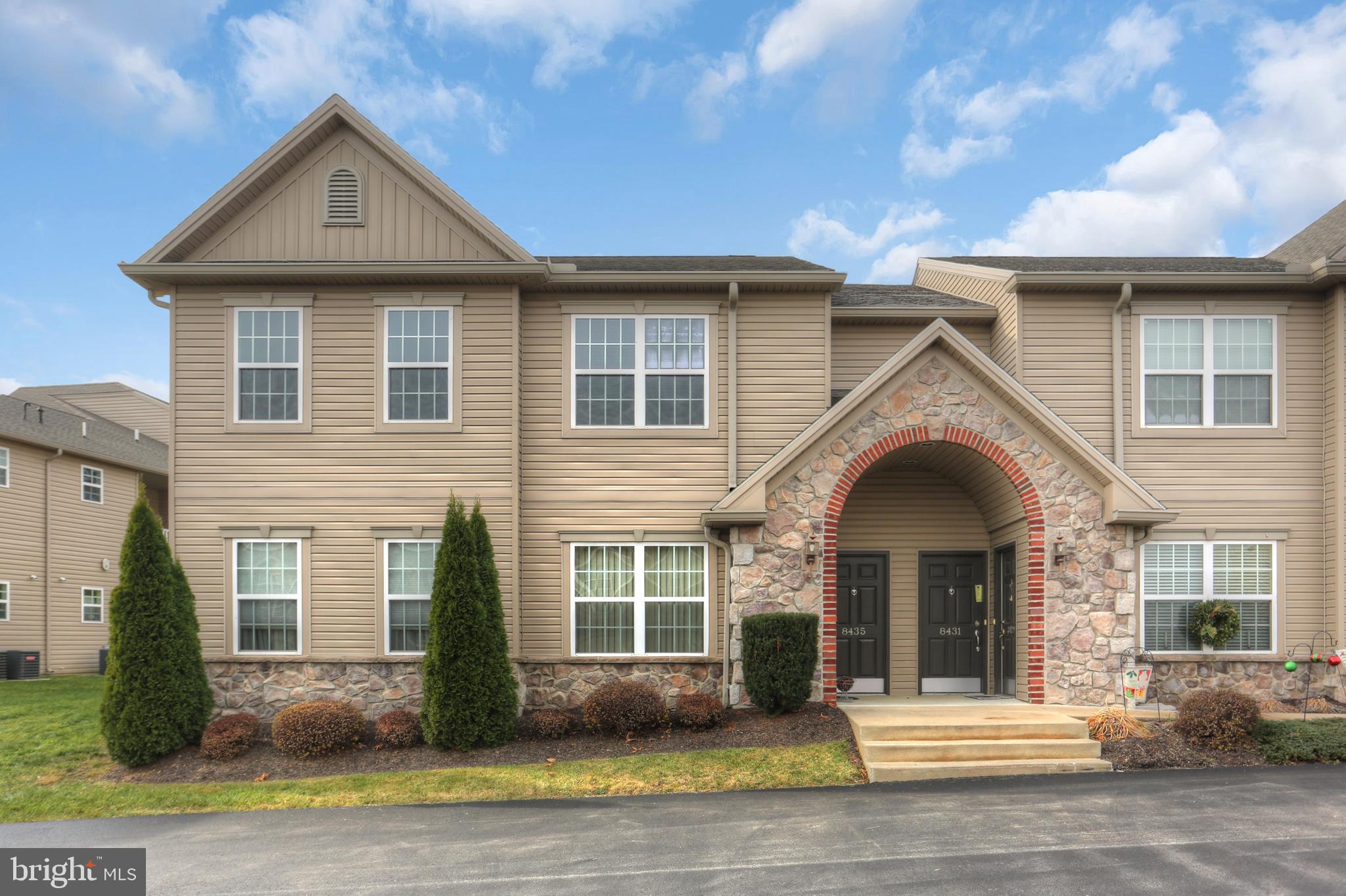 SUMMIT VIEW - Residential