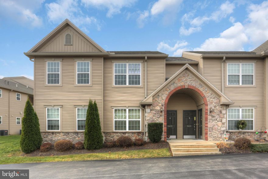 Just minutes from Hershey Medical Center. This beautiful home is move in ready and waiting for you. Walk in to this beautiful open floor plan and be greeted by the gorgeous living room, dining area and kitchen with tiled back splash. Balcony overlooks the garden and the wonderful views of Hershey and nearby area. There are two bedrooms and two full bathrooms. HOA takes care of all exterior maintenance.