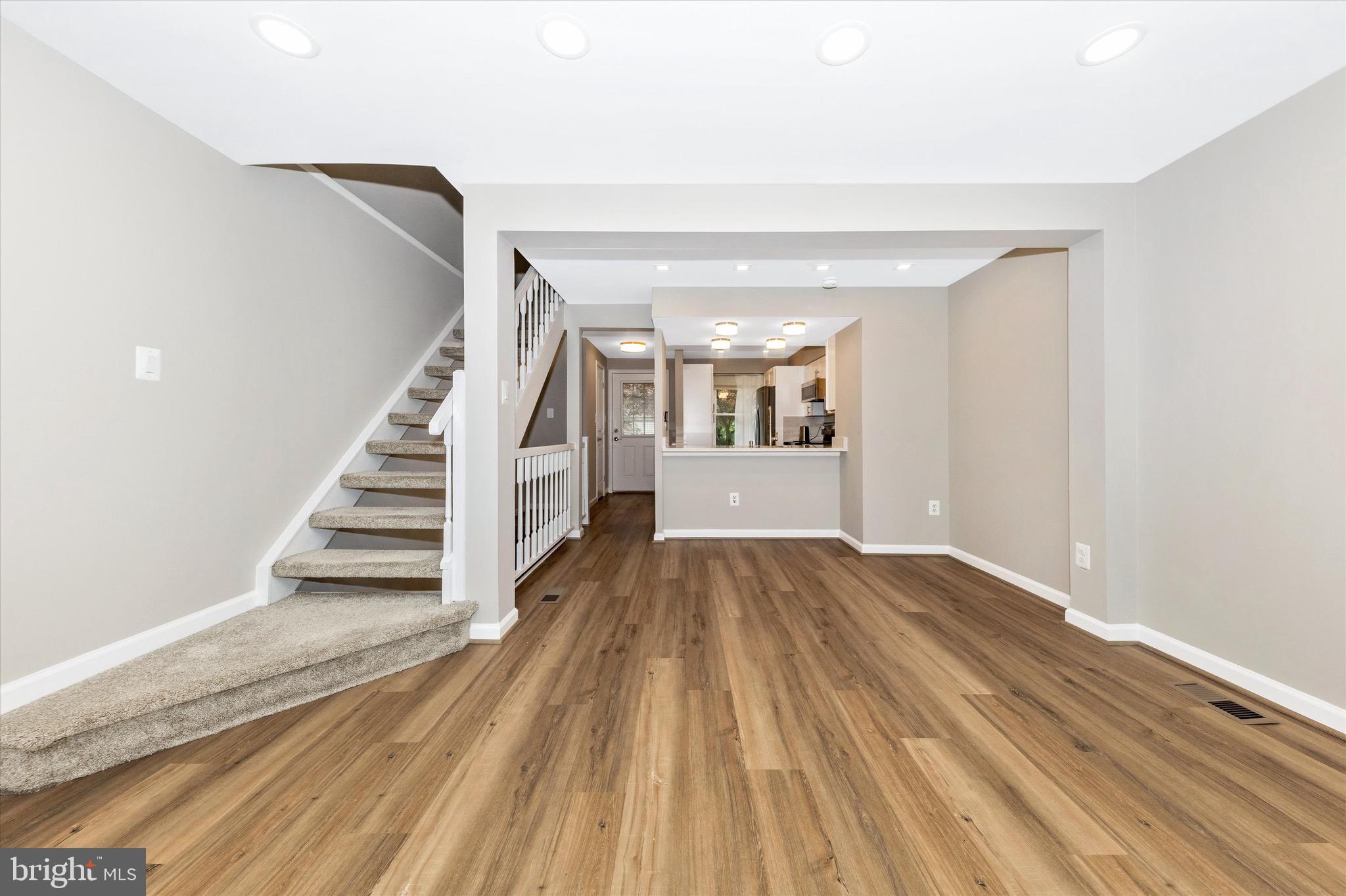 SUGARLAND RUN - Residential