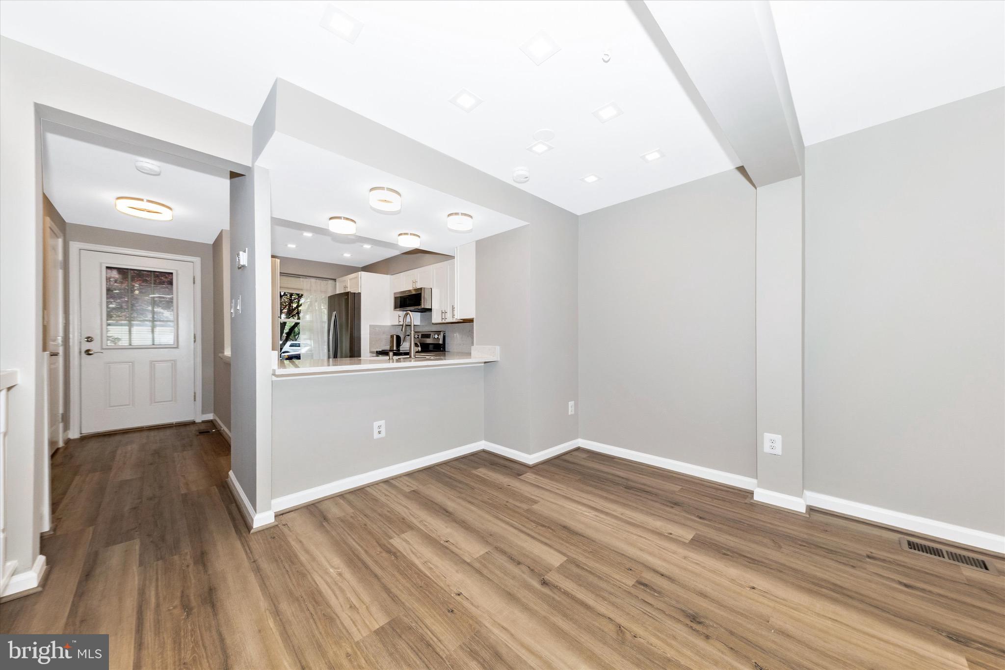 SUGARLAND RUN - Residential