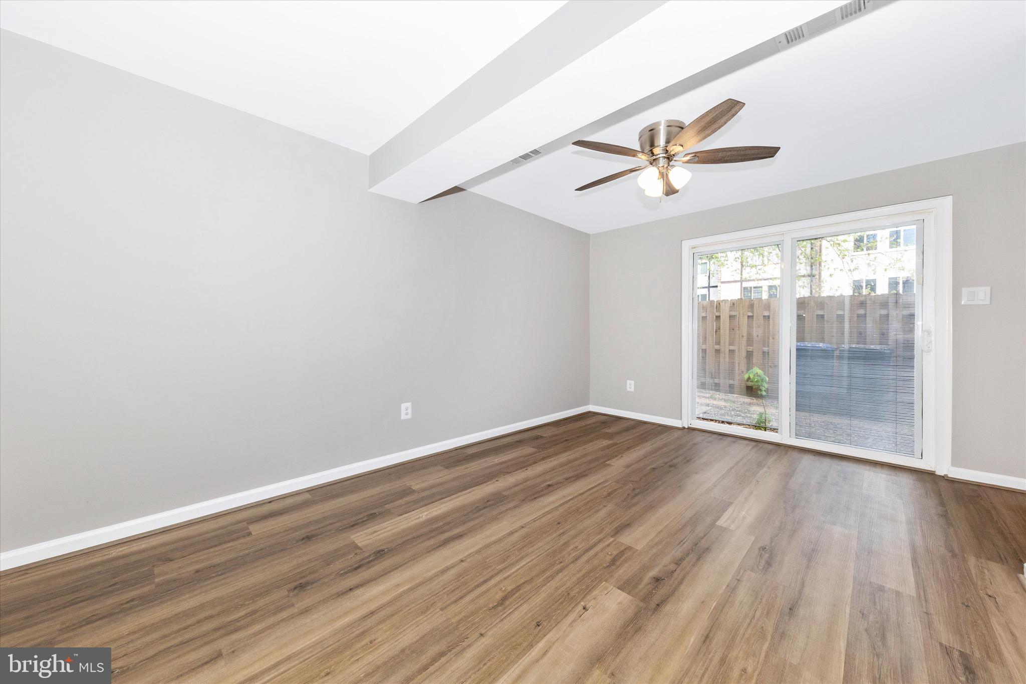 SUGARLAND RUN - Residential