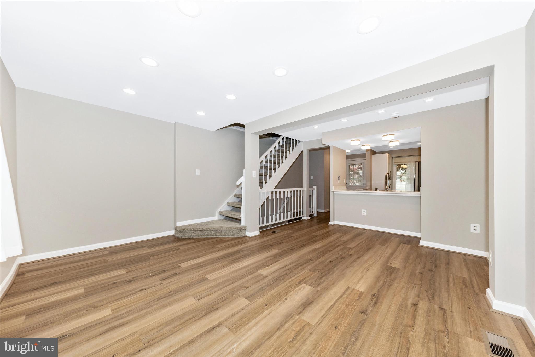 SUGARLAND RUN - Residential