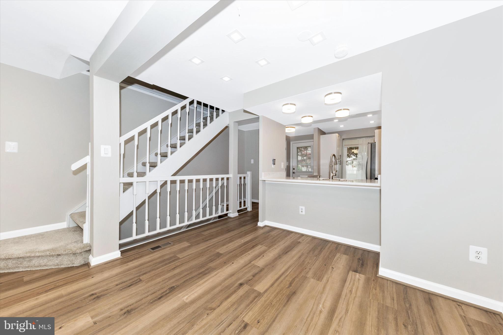 SUGARLAND RUN - Residential