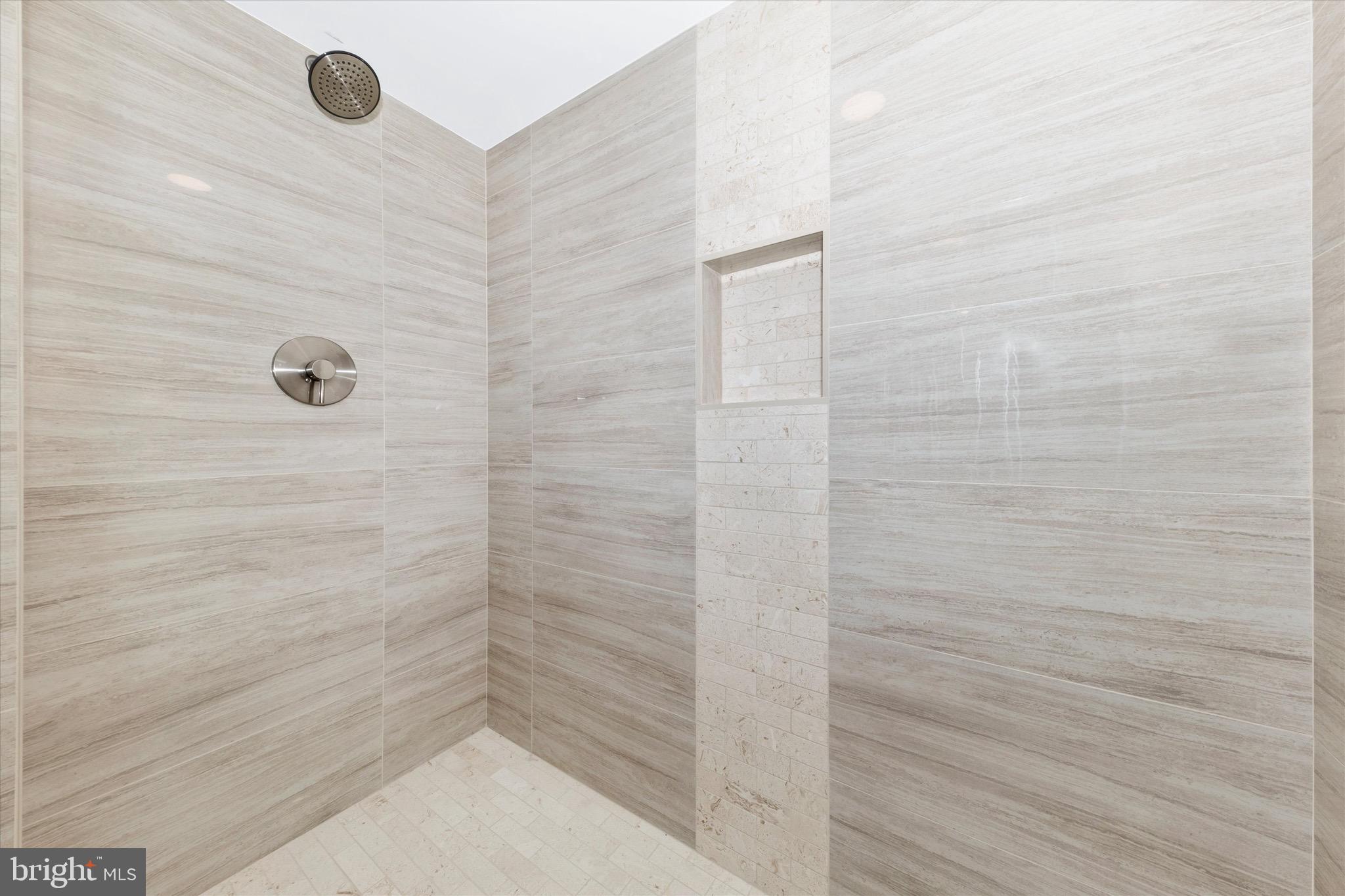 SUGARLAND RUN - Residential