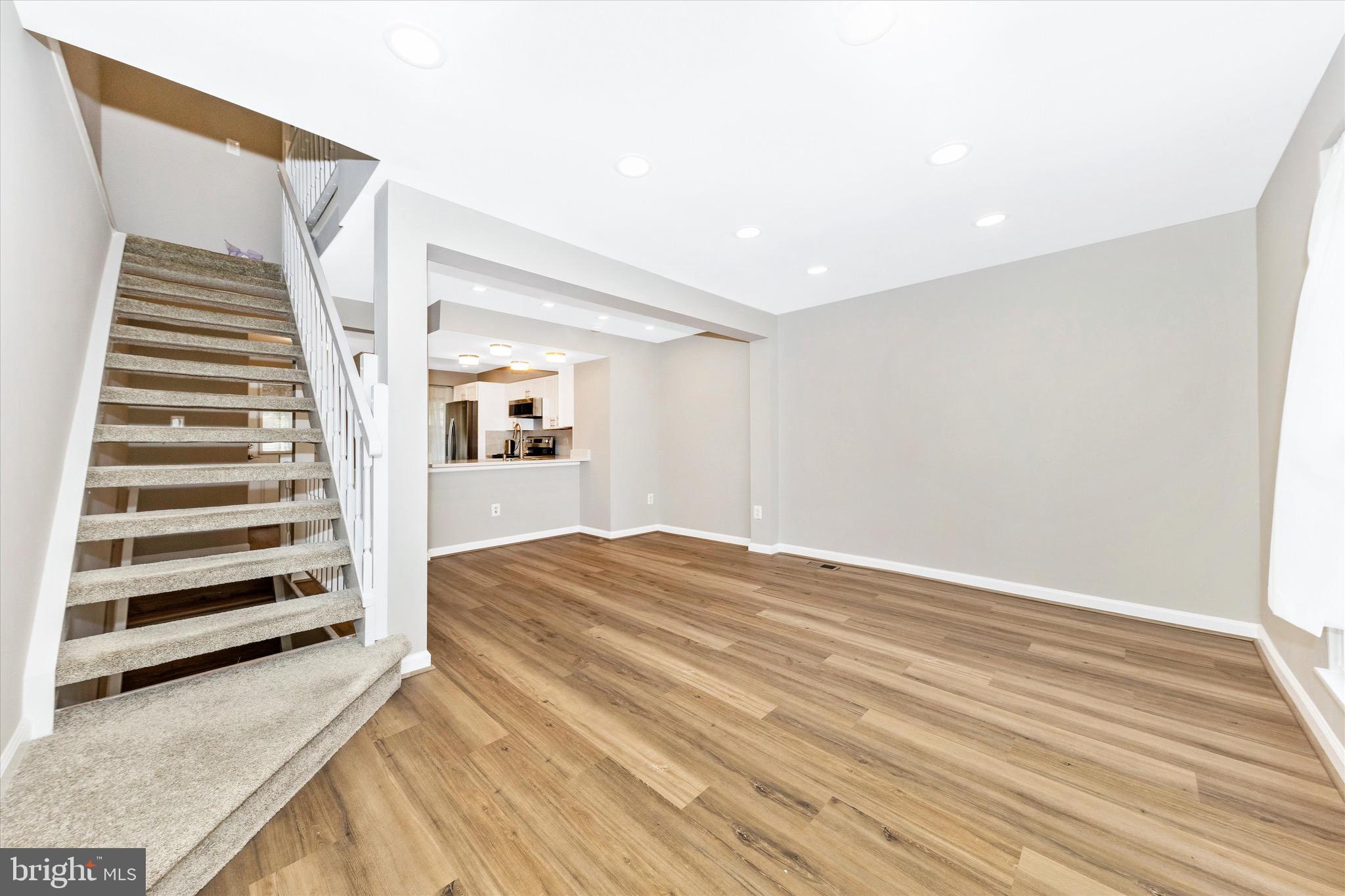 SUGARLAND RUN - Residential