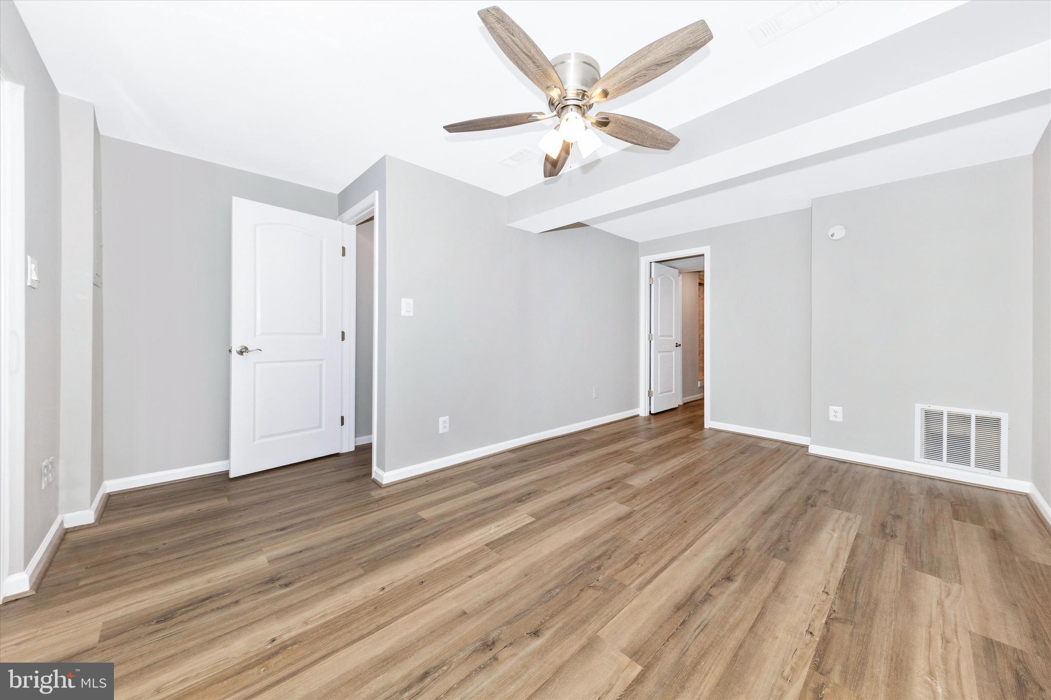 SUGARLAND RUN - Residential