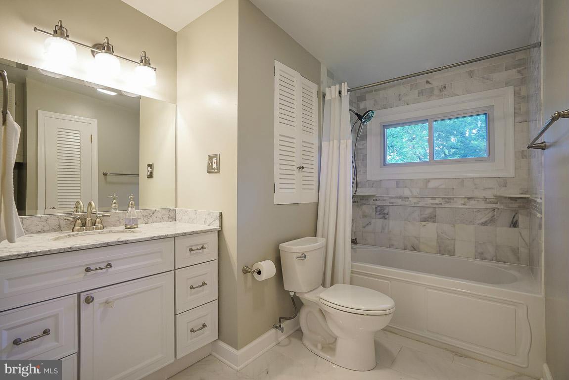 TWINBROOK FOREST - Residential