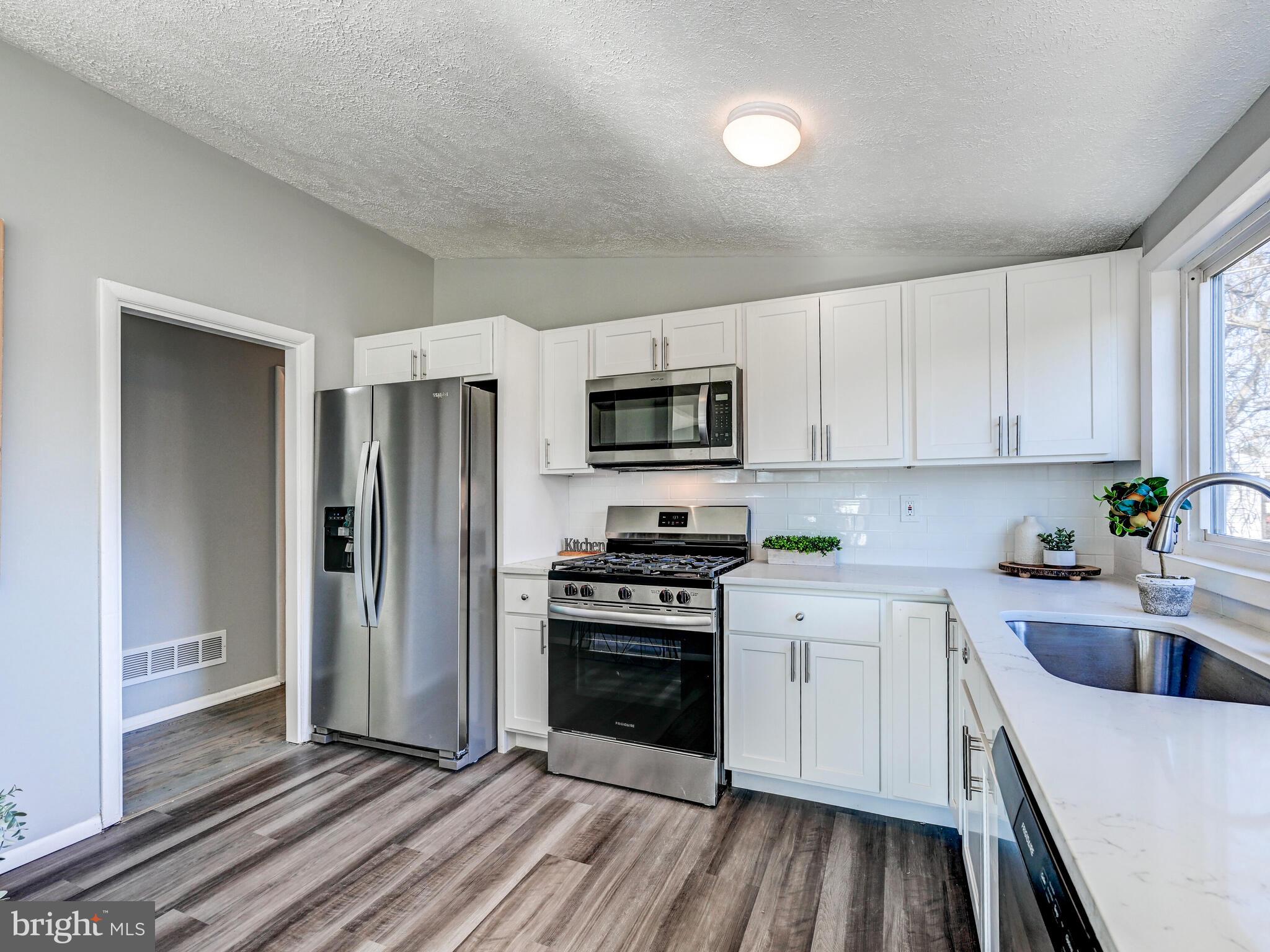 SCOTTS HILL - Residential