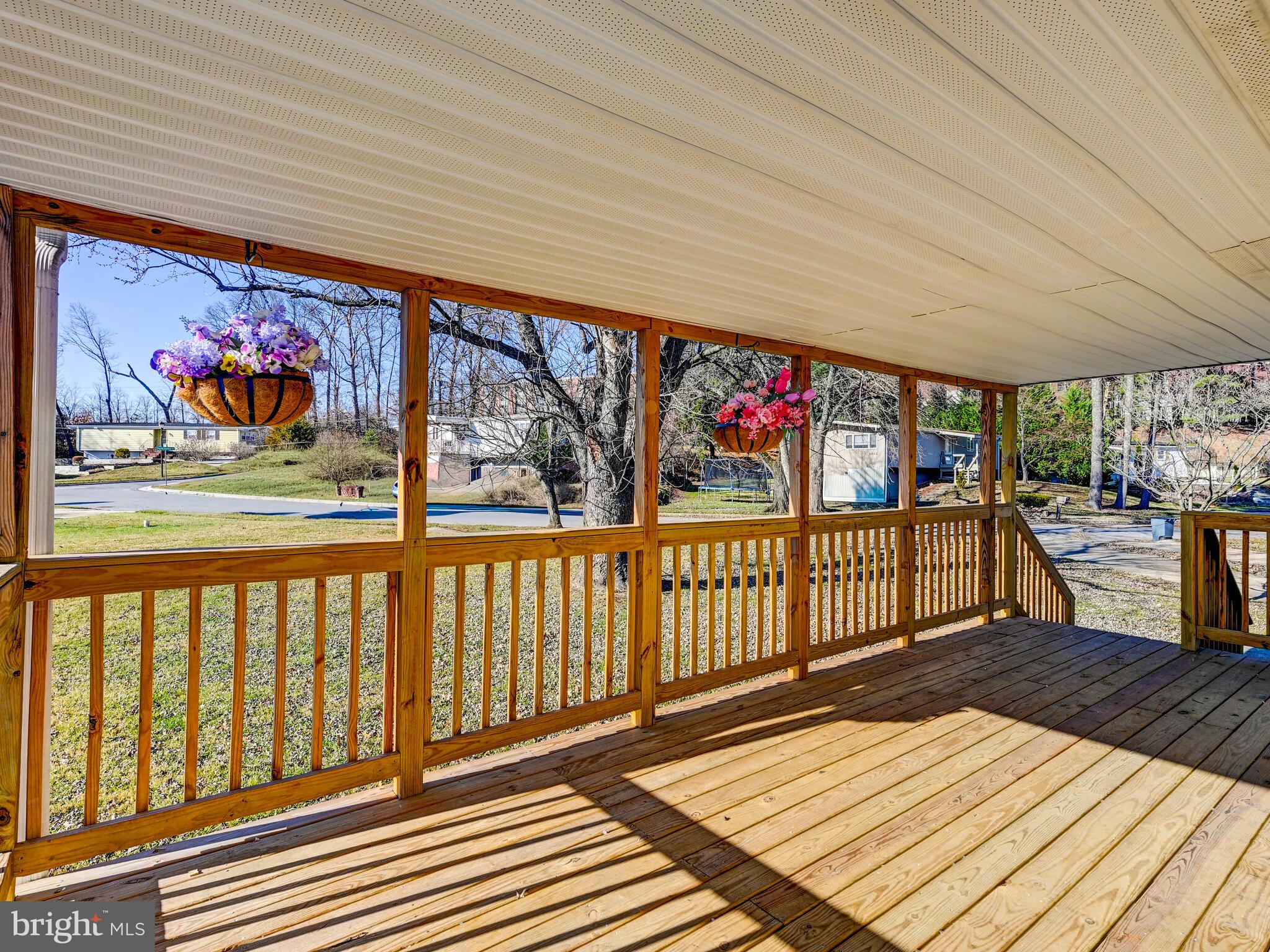 1005 PARKVALLEY COURT