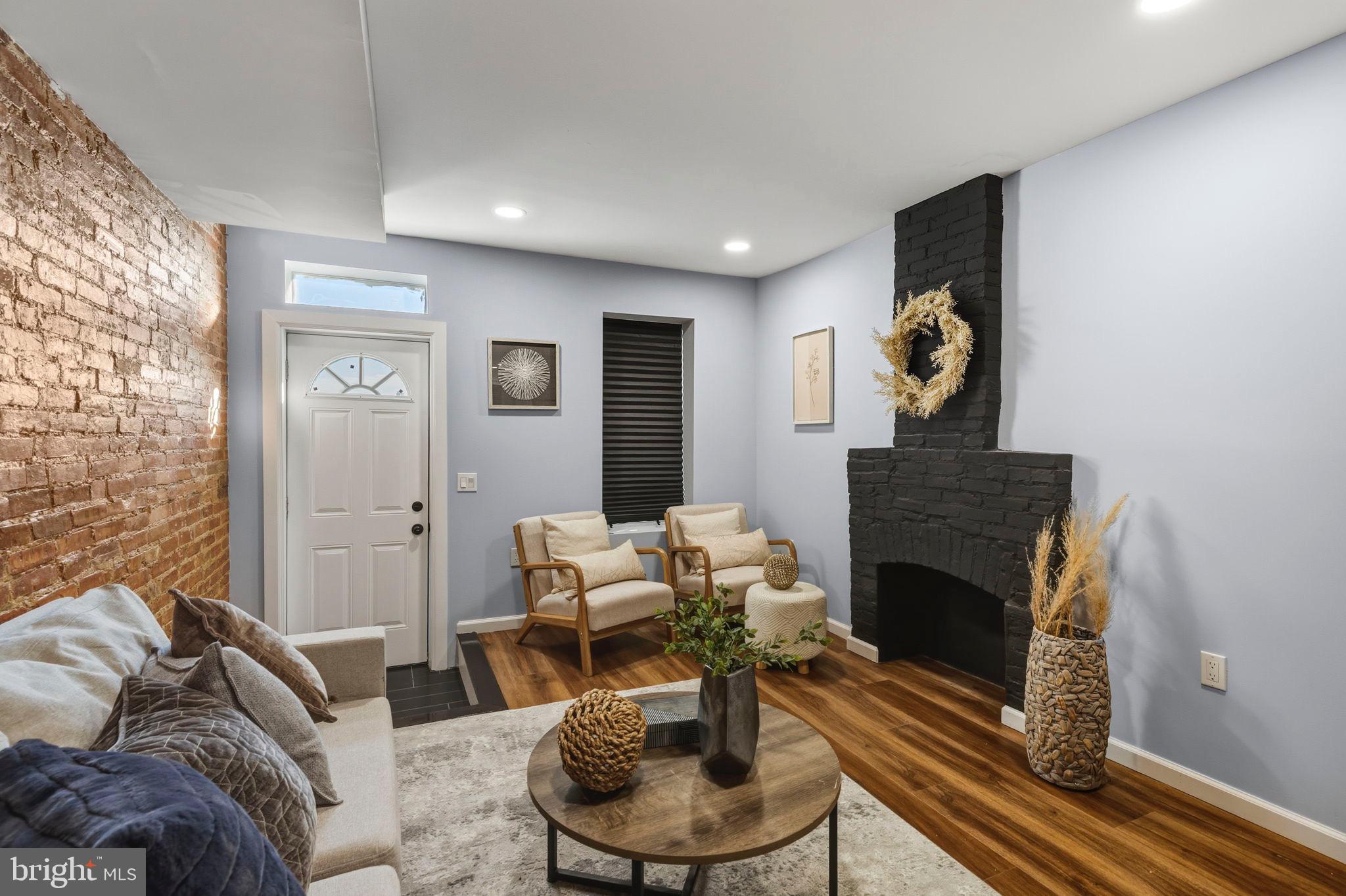 BROADWAY EAST - Residential