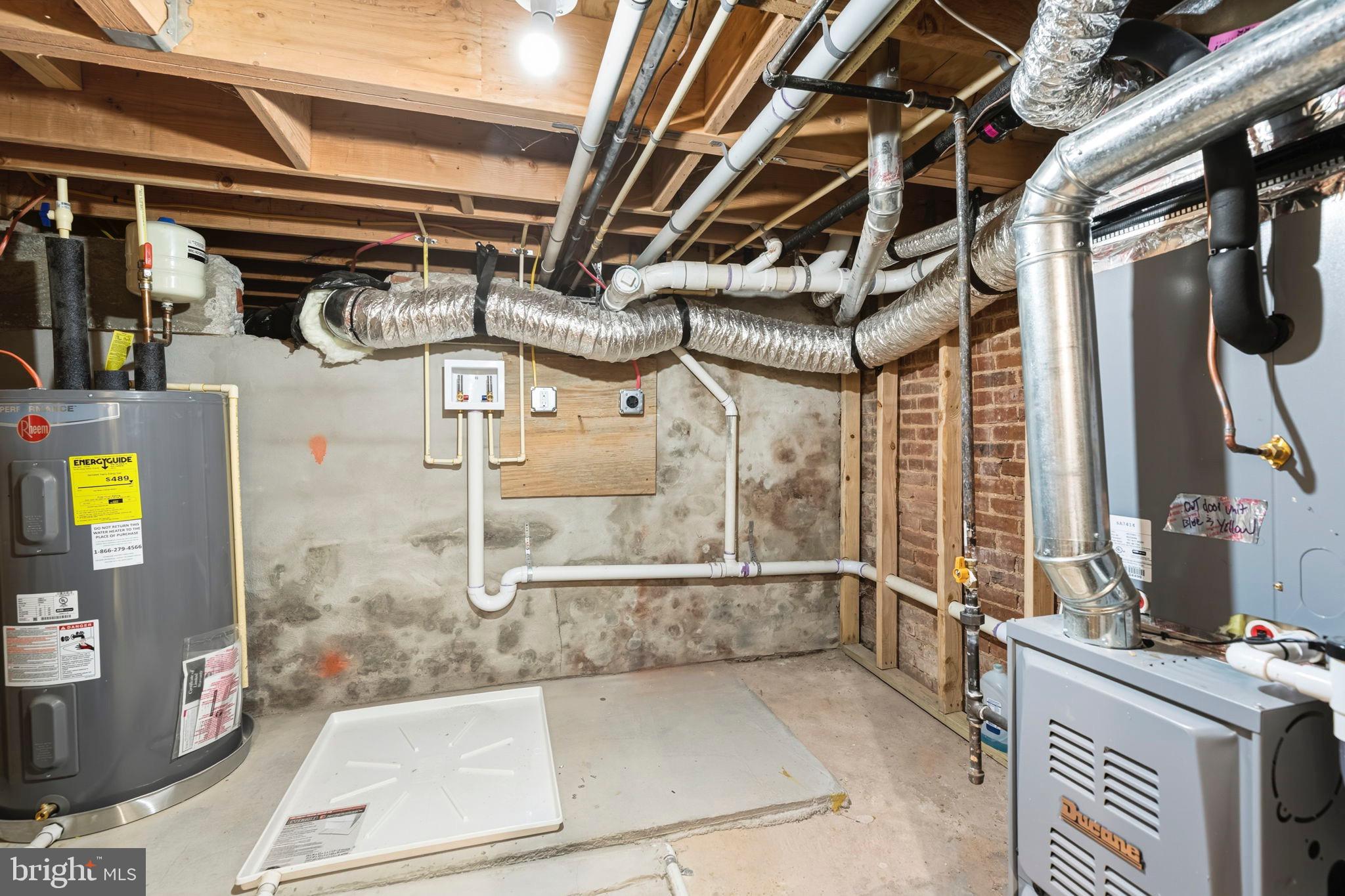 BROADWAY EAST - Residential