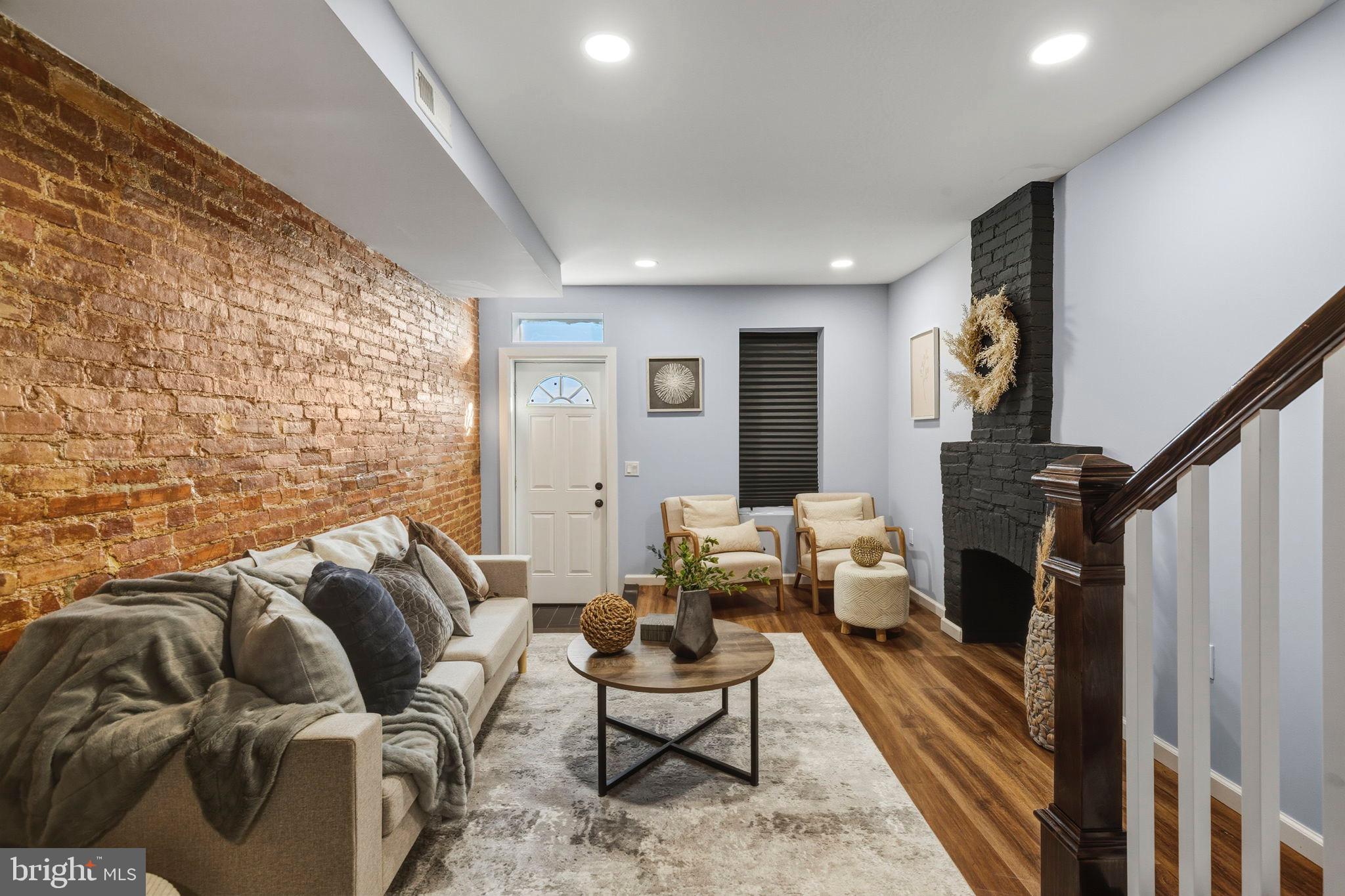 BROADWAY EAST - Residential