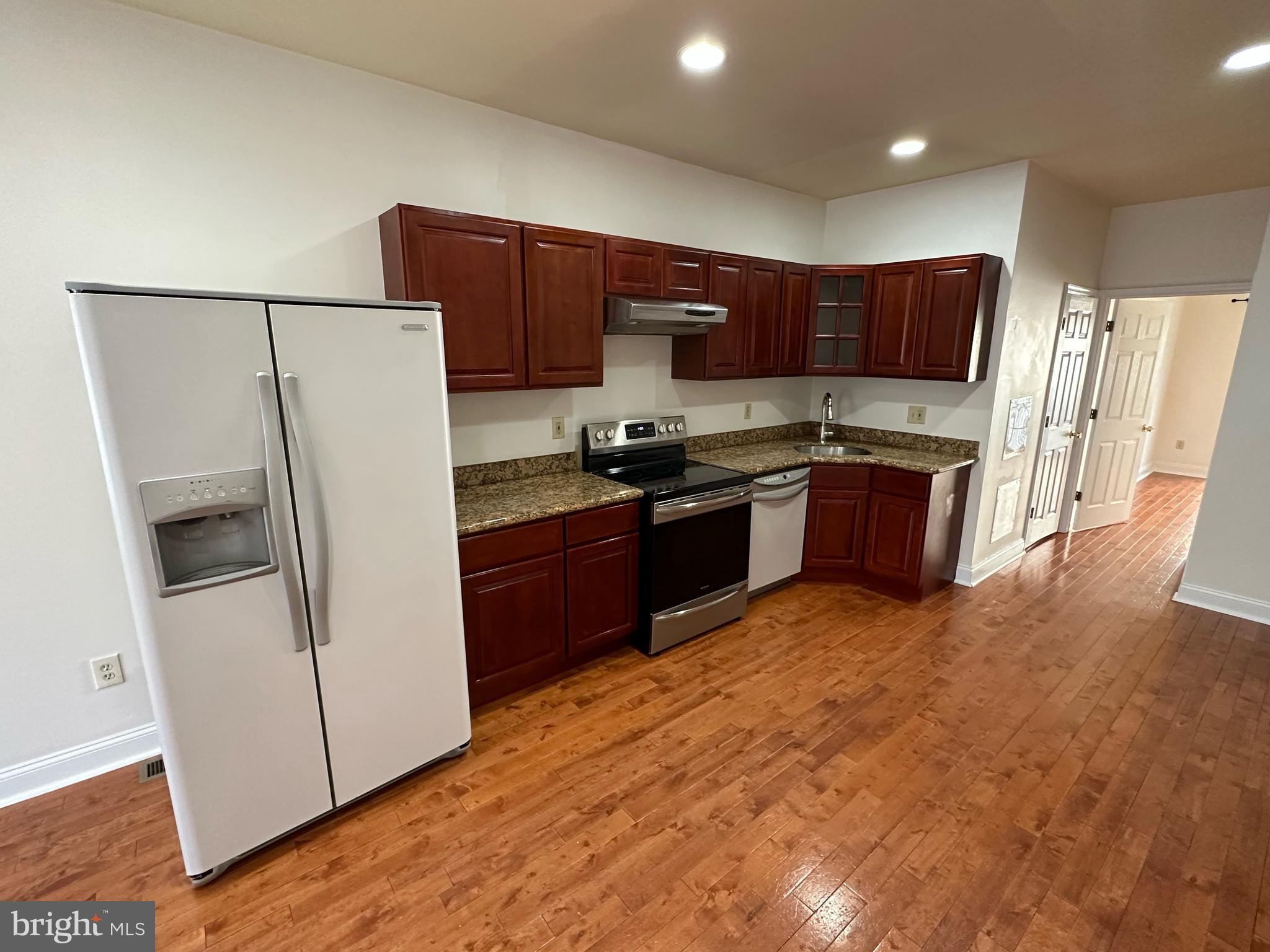 GRADUATE HOSPITAL - Residential Lease