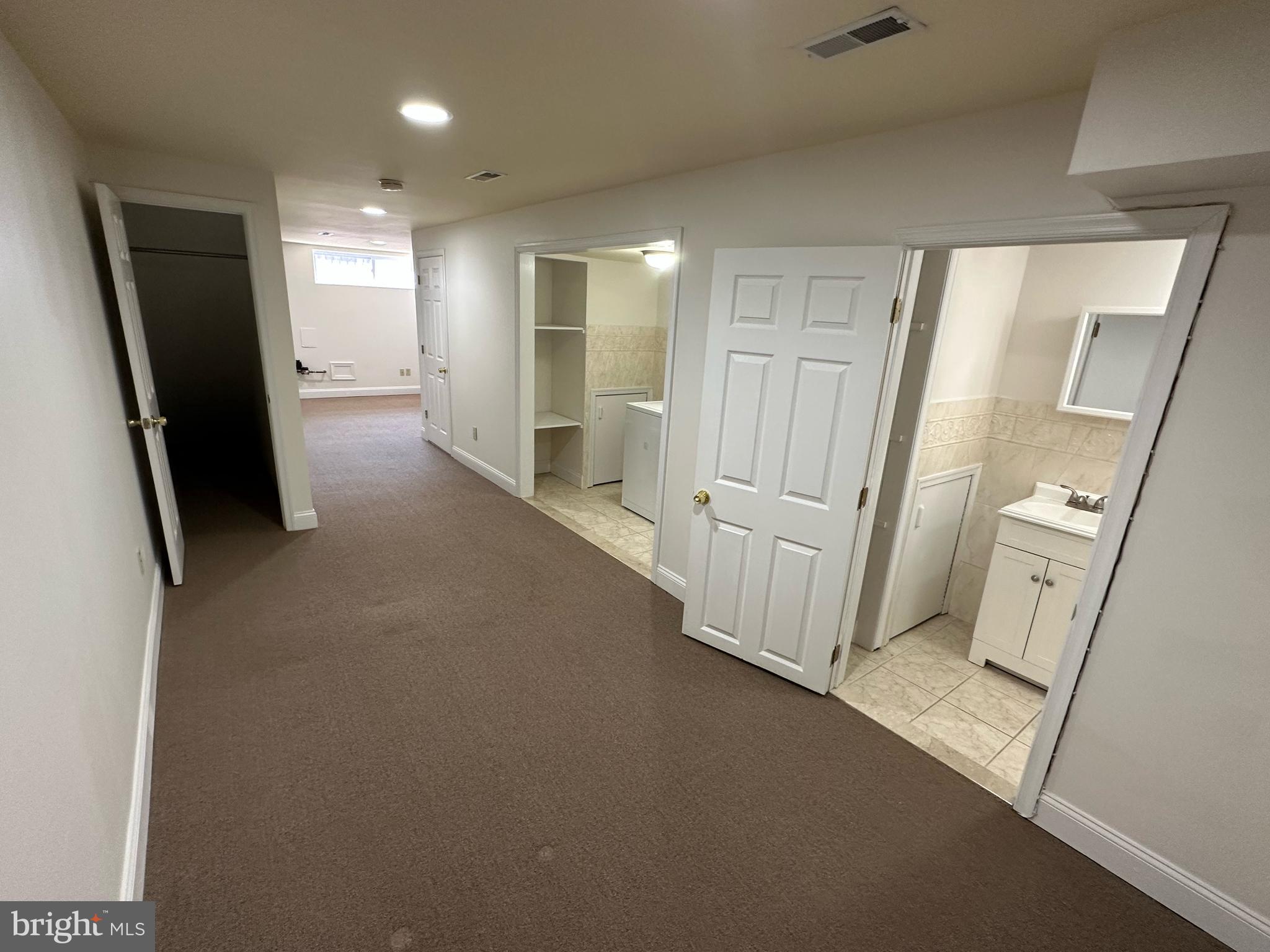 GRADUATE HOSPITAL - Residential Lease