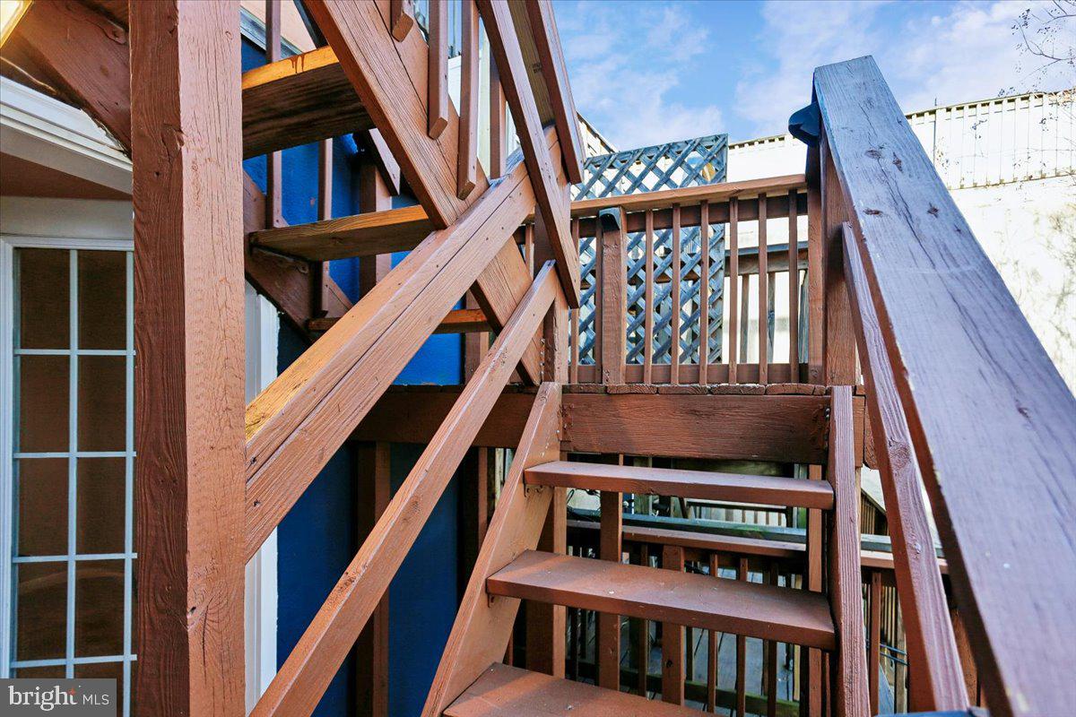 RIVERSIDE - Residential